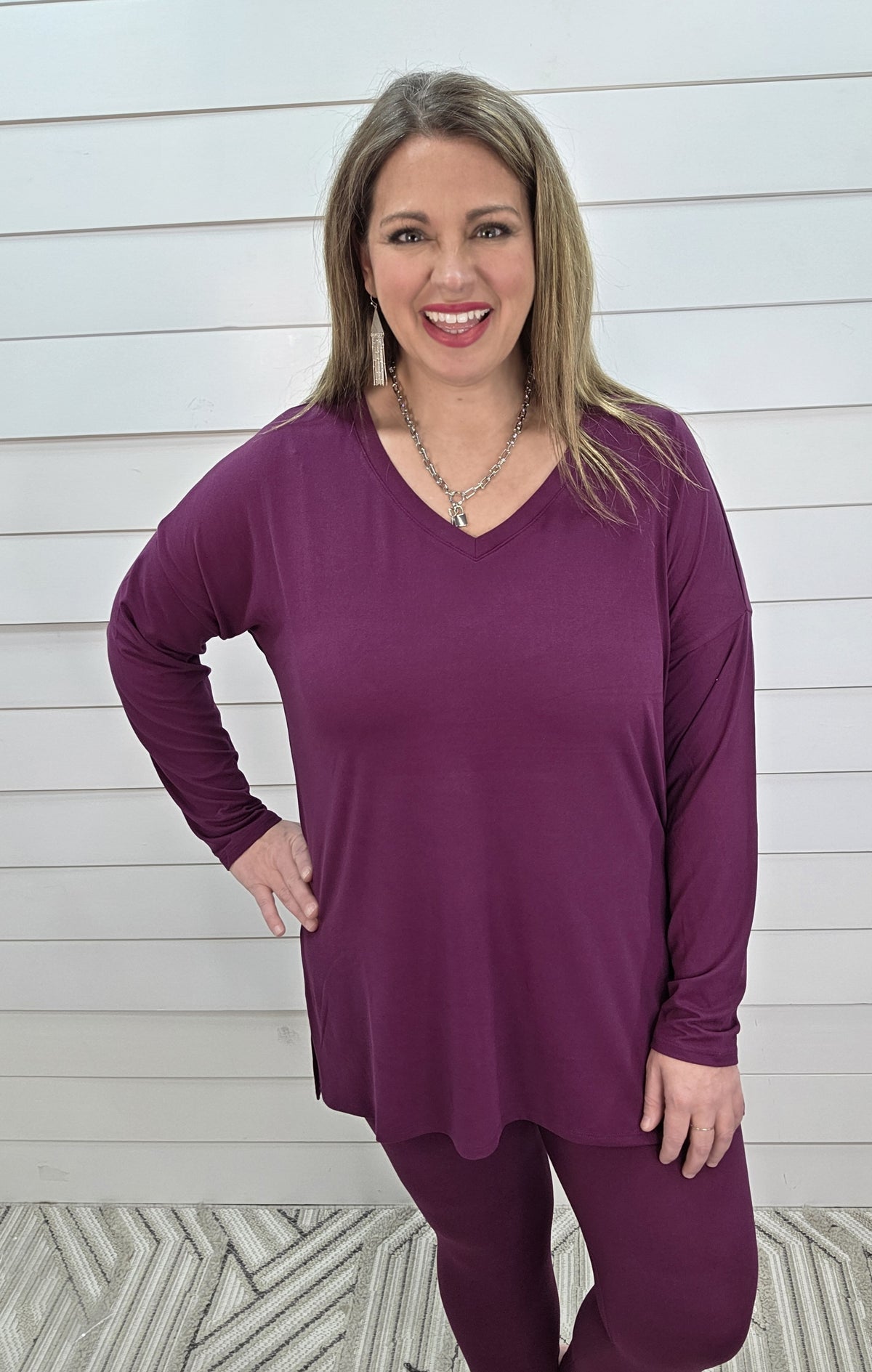 BUTTER LEGGINGS V NECK SET - PLUM
