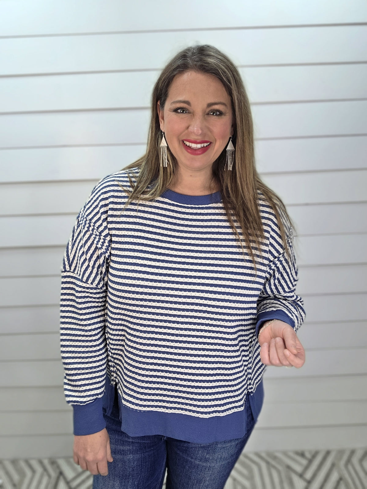 DENIM STRIPE SPLIT HEM KNIT TOP