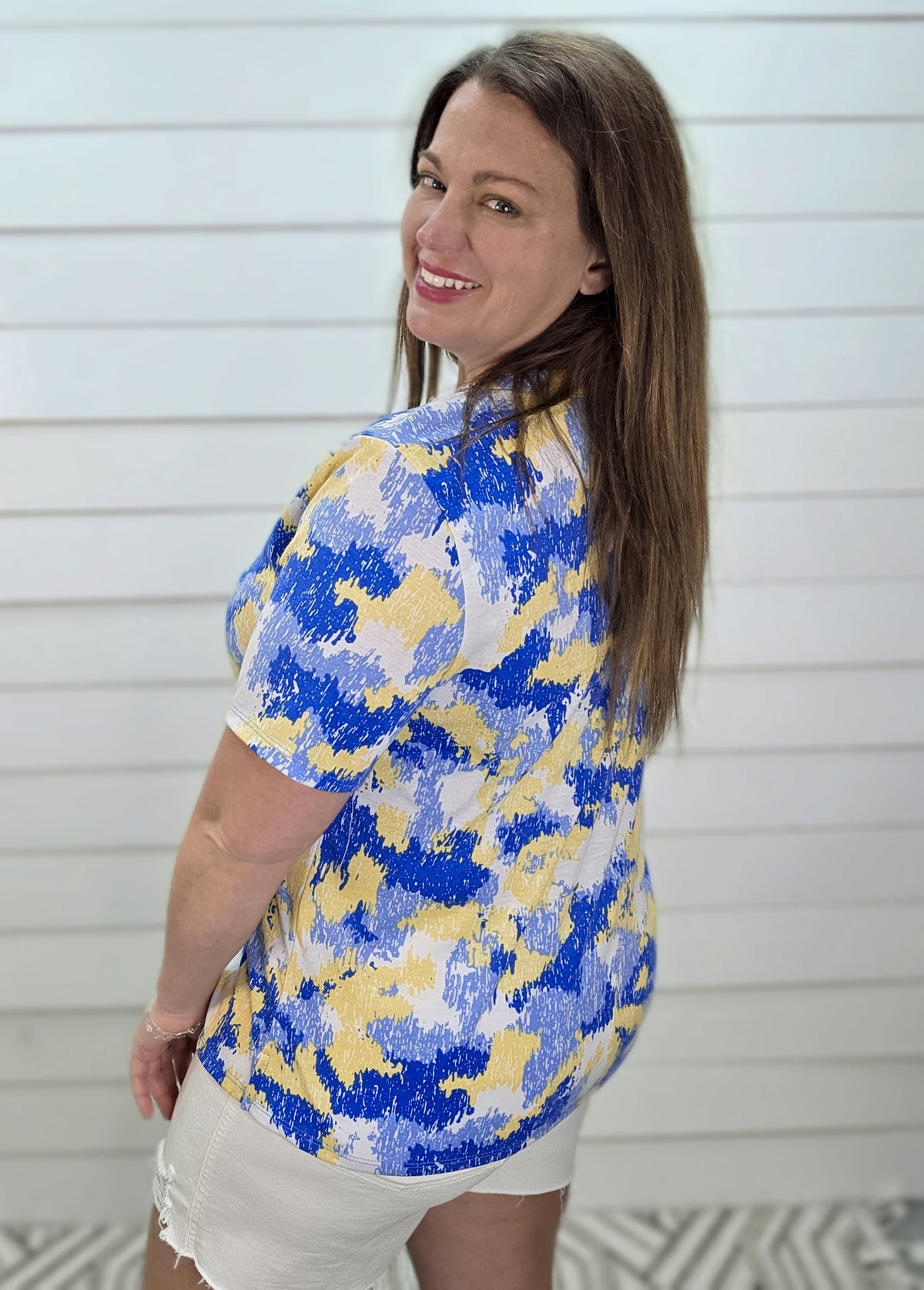 BLUE/YELLOW/WHITE KNIT. VNECK TOP