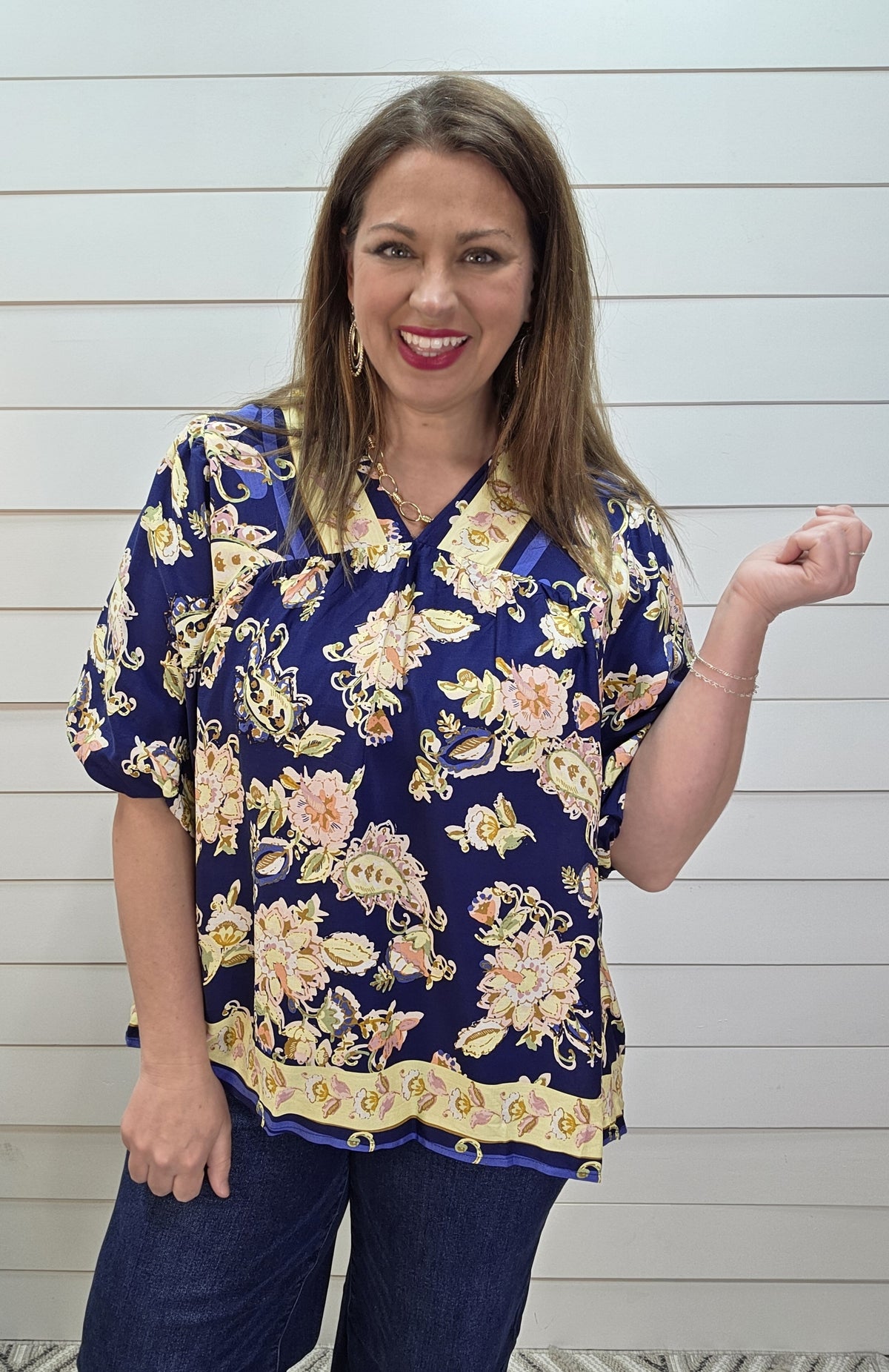 NAVY FLORAL V NECK FLOWY WOVEN TOP