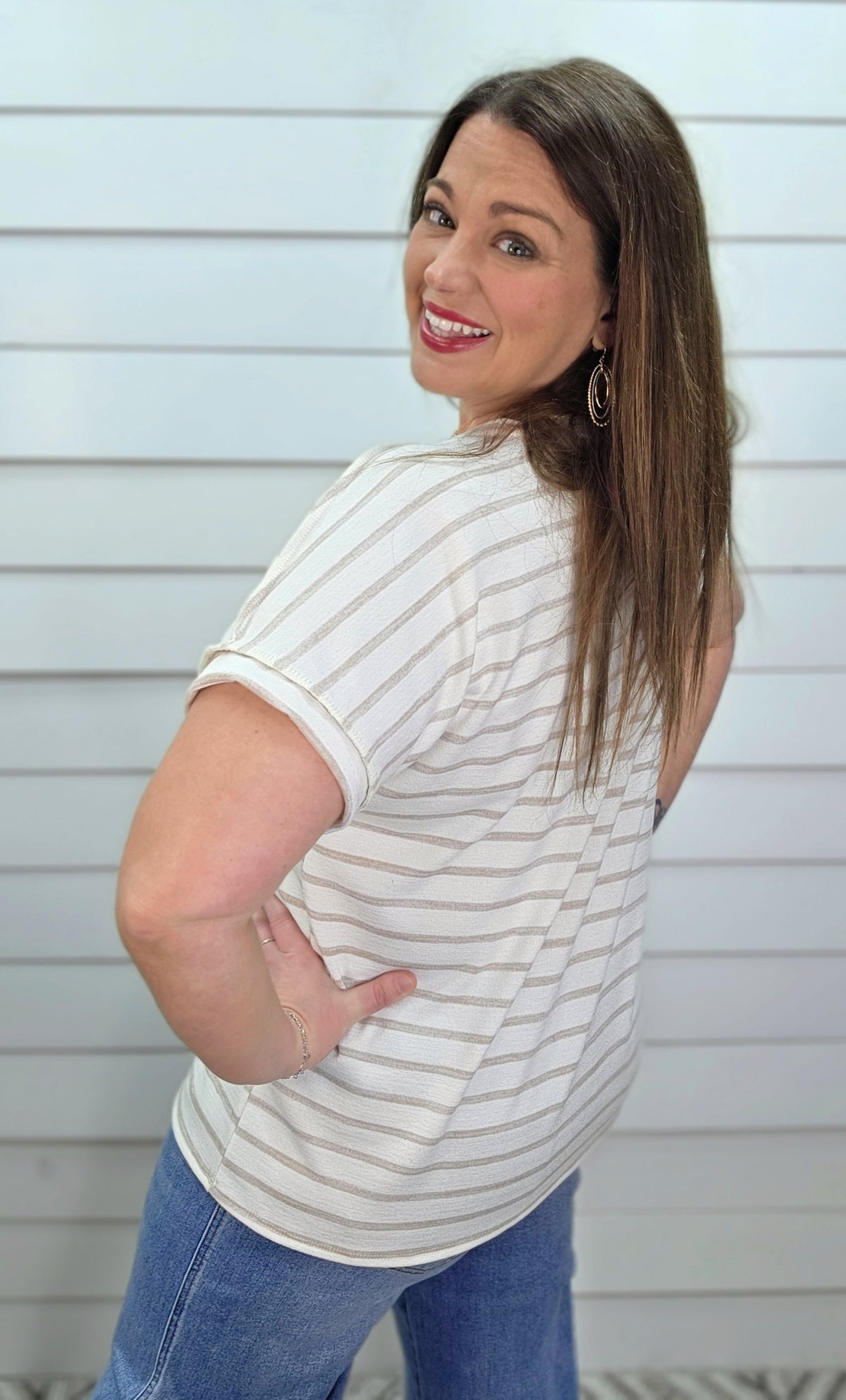 MOCHA/CREAM STRIPED KNIT SHORT SLEEVE TOP