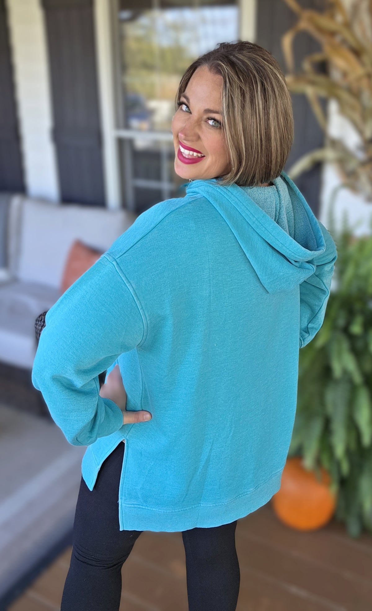 TEAL MINERAL WASH HOODED PULLOVER W/ POCKETS