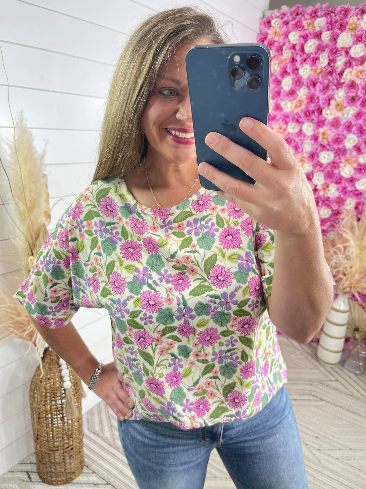 IVORY/PURPLE FLORAL TOP