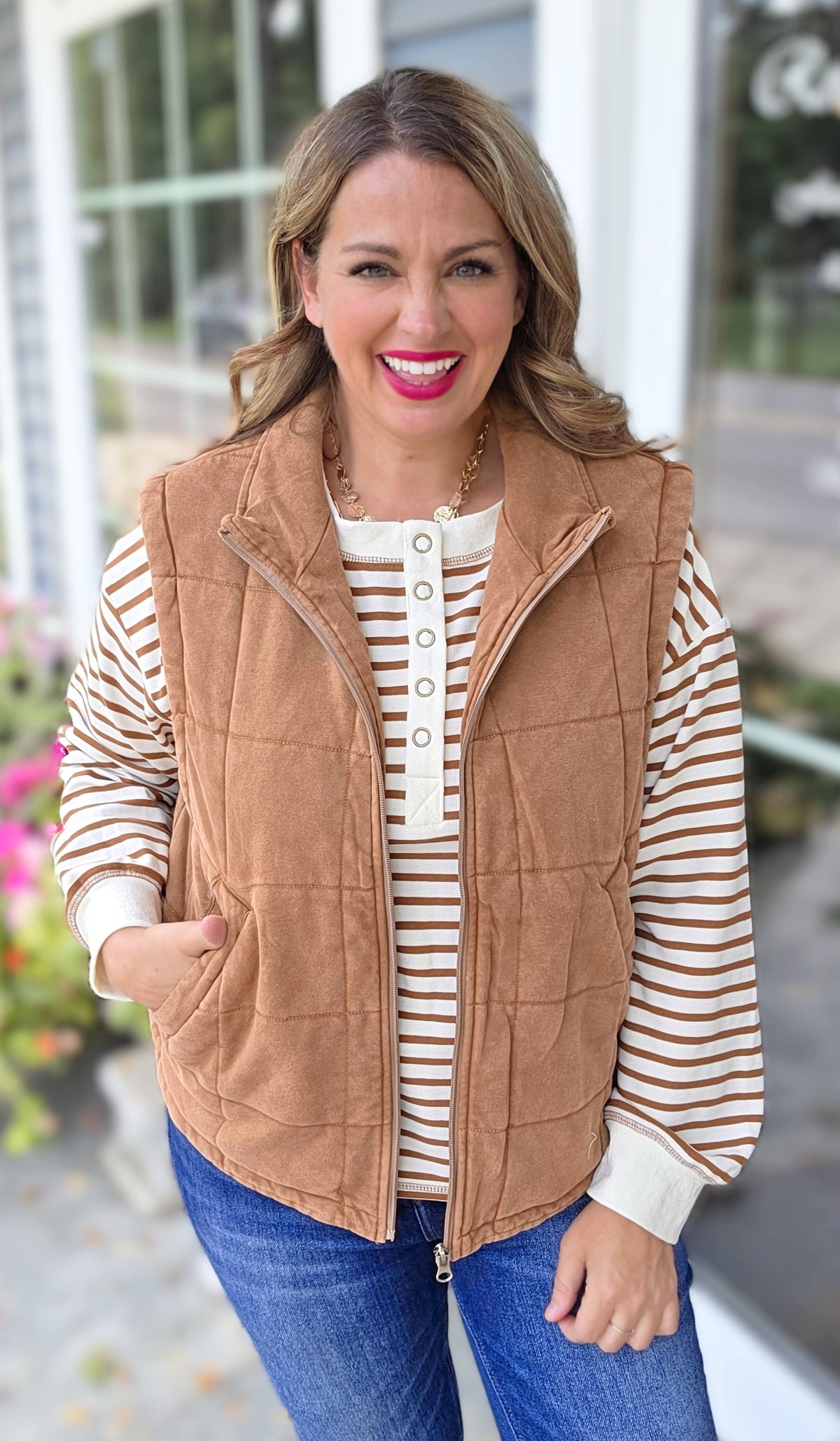 MINERAL WASH ULTRA SOFT QUILTED VEST - BROWN