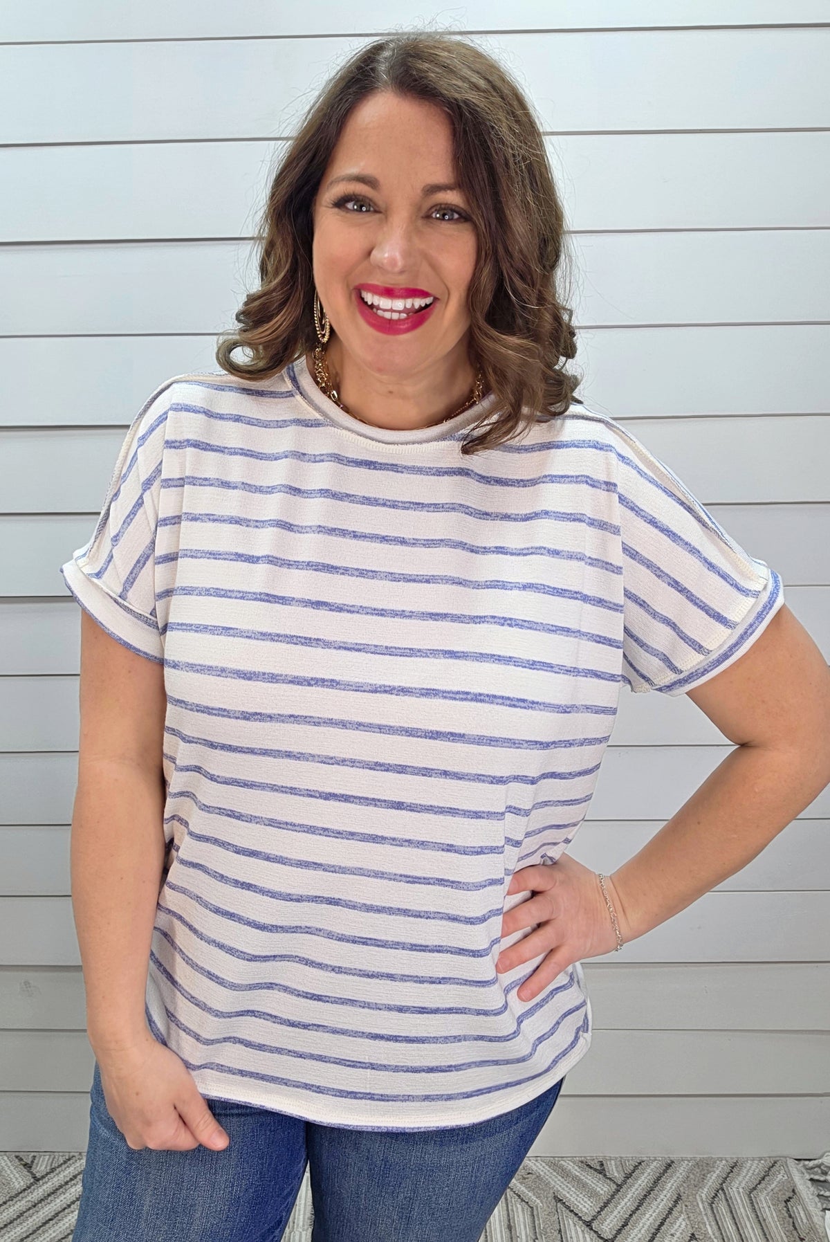 BLUE STRIPED KNIT SHORT SLEEVE TOP