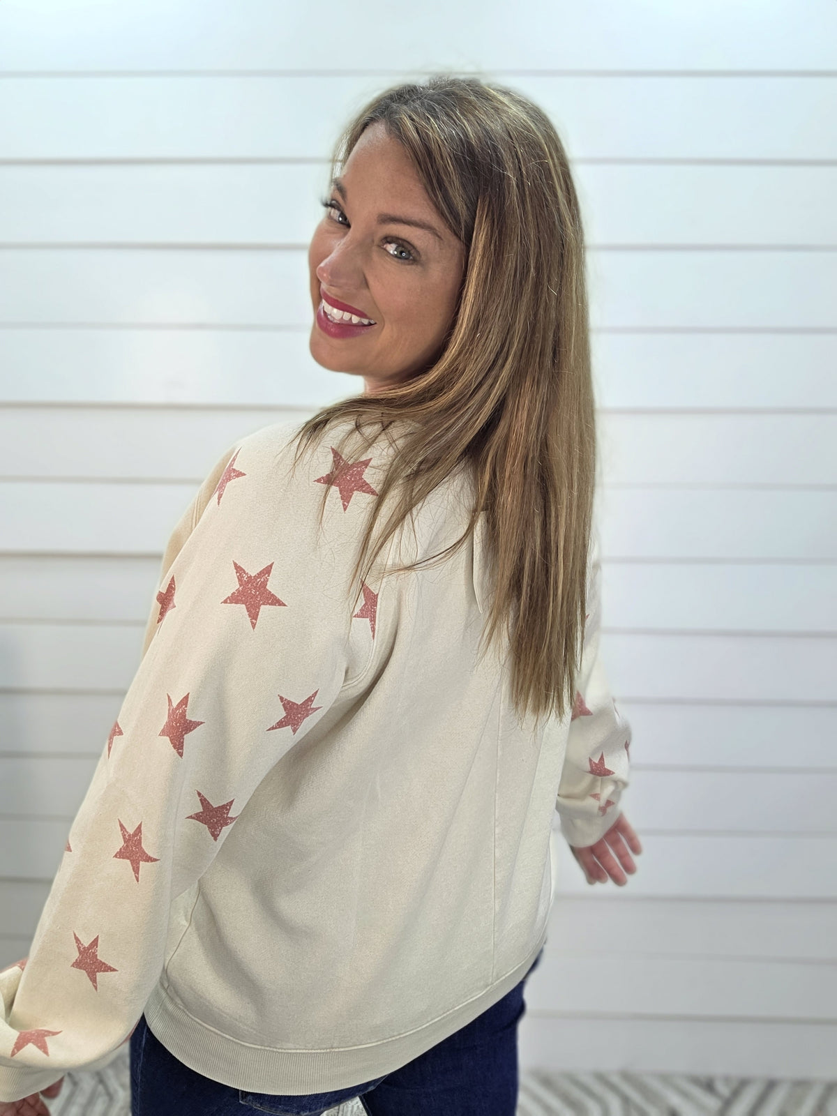 LT KHAKI PULLOVER W/ STAR ACCENT SLEEVES