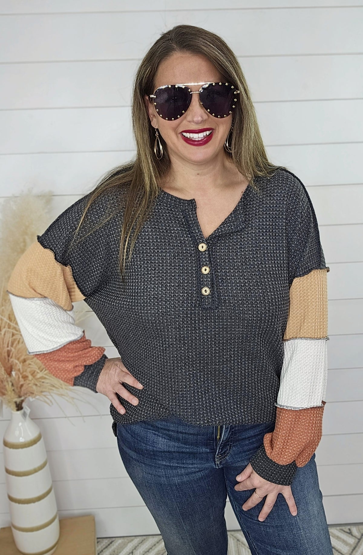 CHARCOAL WAFFLE COLORBLOCK SLEEVE KNIT TOP