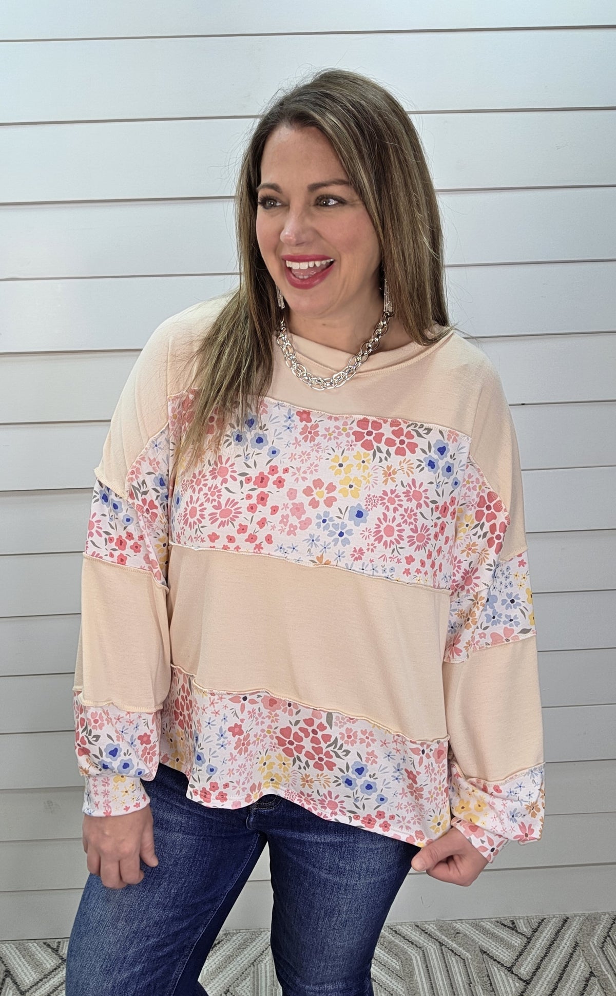 CREAM LOOSE FIT FLORAL COLORBLOCK KNIT TOP