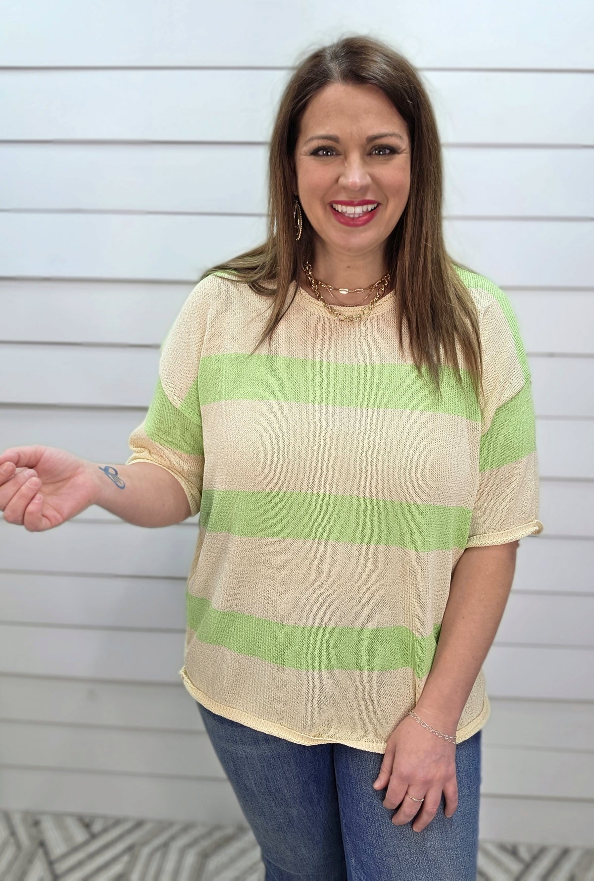 GREEN/CREAM STRIPED SHORT SLEEVE LIGHT WEIGHT SWEATER