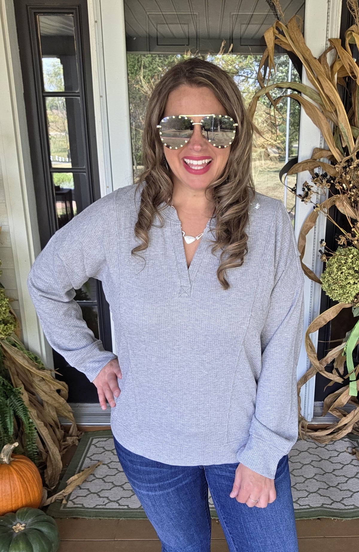 HEATHER GREY KNIT V NECK TOP