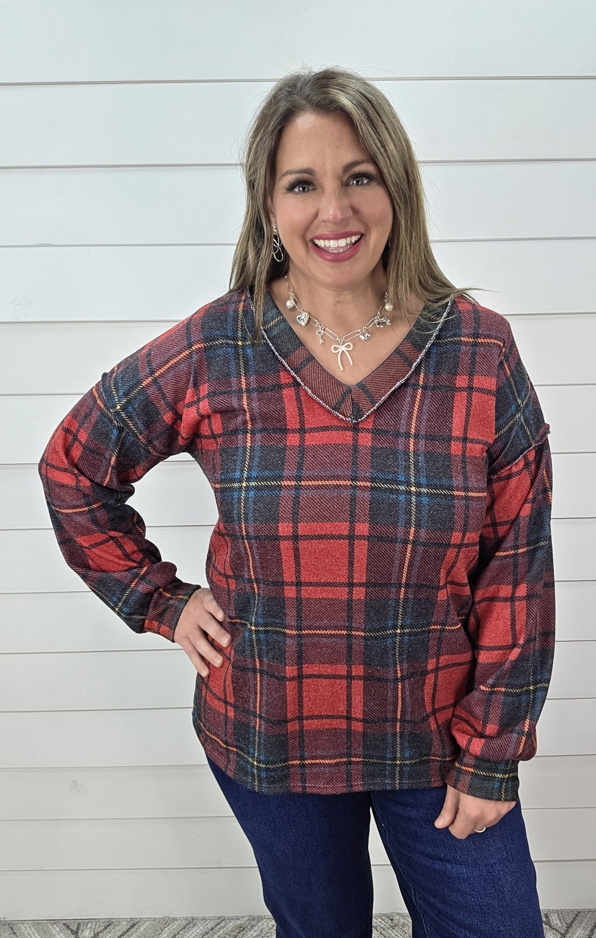RED/GREEN PLAID V NECK KNIT TOP