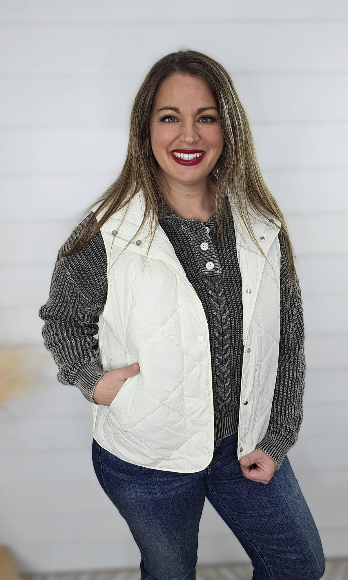 BEIGE QUILTED THIN QUILTED PUFF VEST