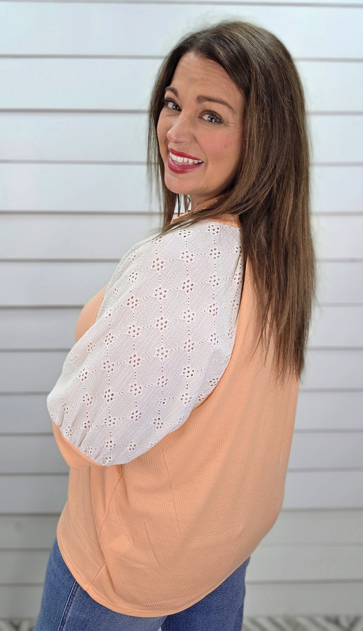 CORAL WAFFLE TEXTURE KNIT TOP W/ LACE CROCHET SLEEVES