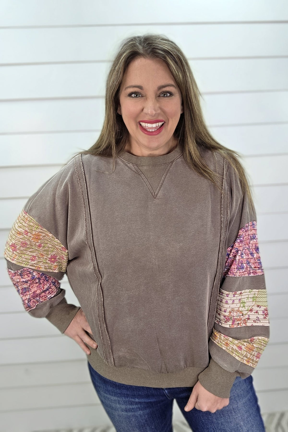 MINERAL DK MOCHA OVERSIZED PULLOVER WITH CONTRAST PATCHWORK SLEEVES