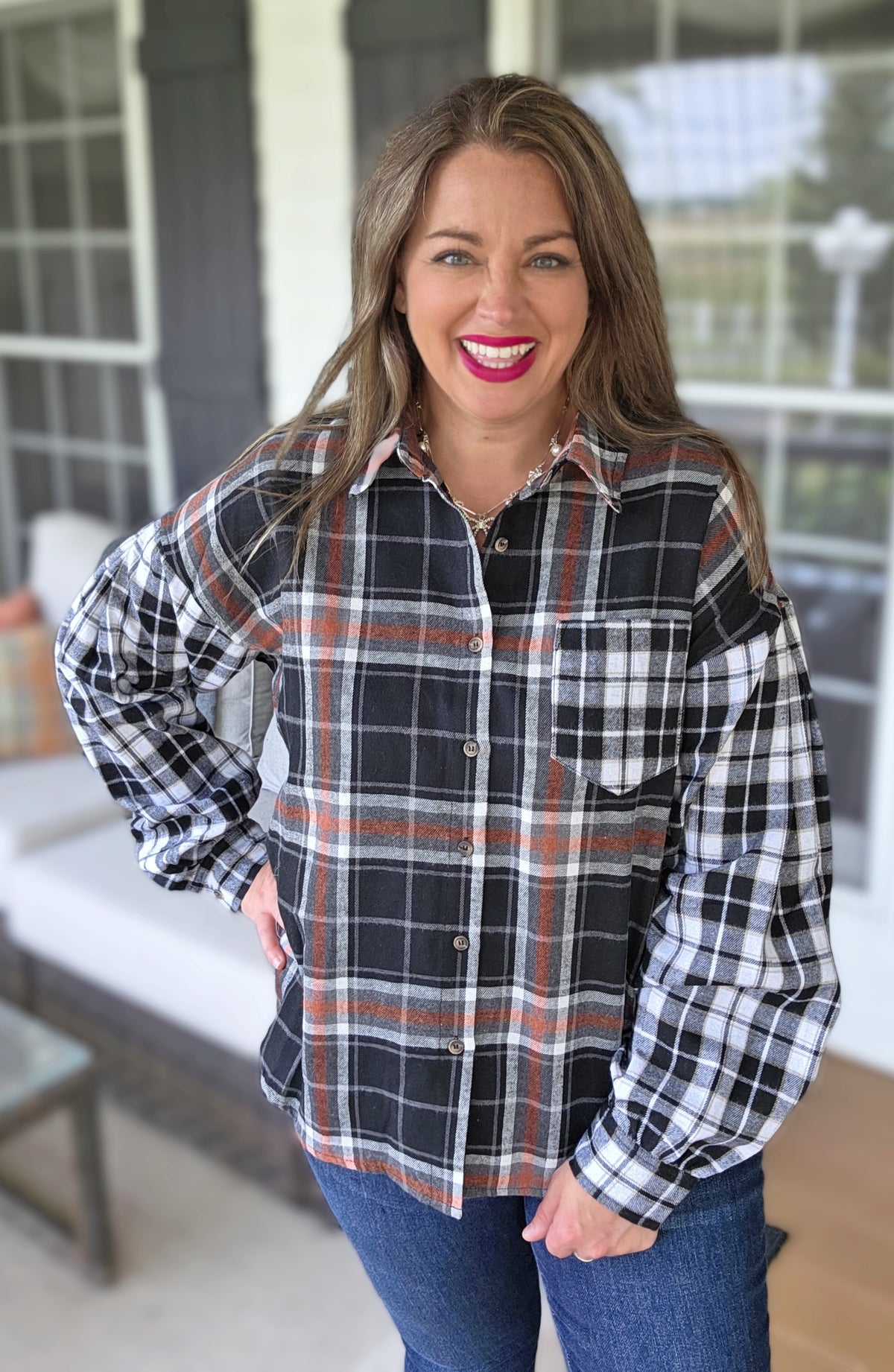 BLACK MIXED PLAID BUTTON DOWN TOP