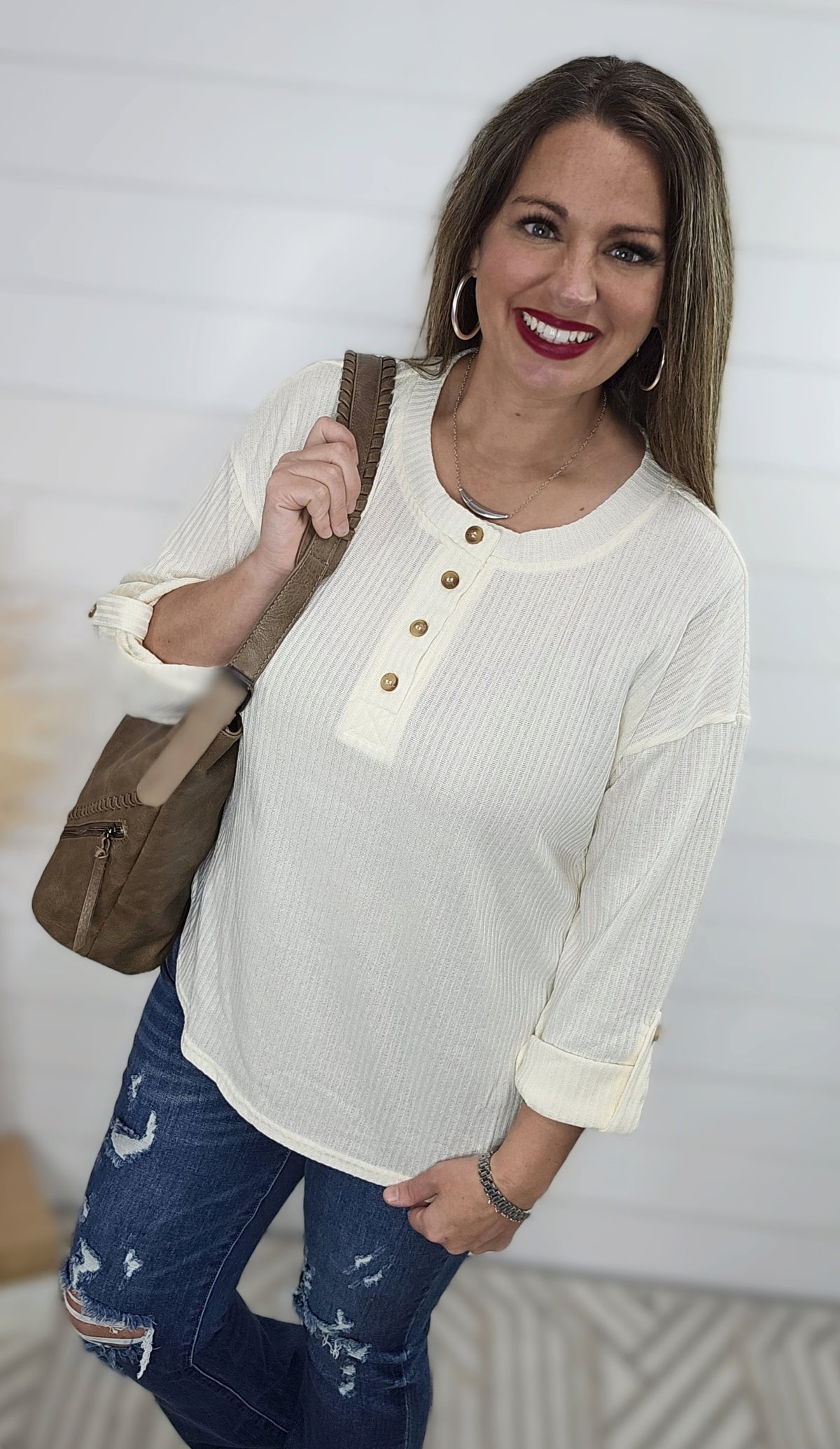 CREAM HENLEY 3/4 ROLL UP SLEEVE KNIT TOP