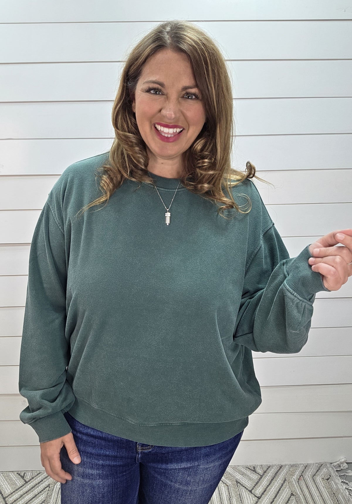 DARK GREEN SOFT MINERAL WASH PULLOVER