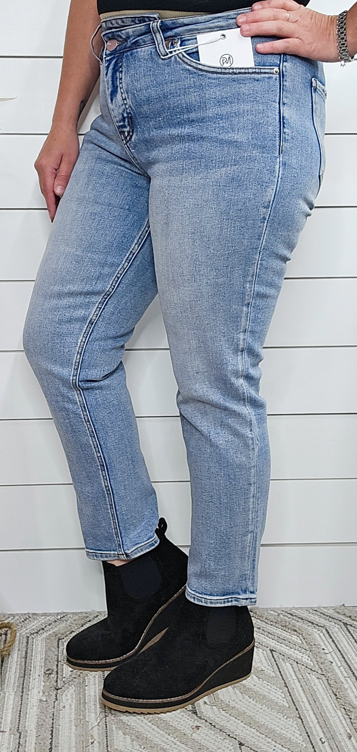 RFM DYLAN TUMMY CONTROL STRAIGHT LEG JEAN- CROSS FRONT