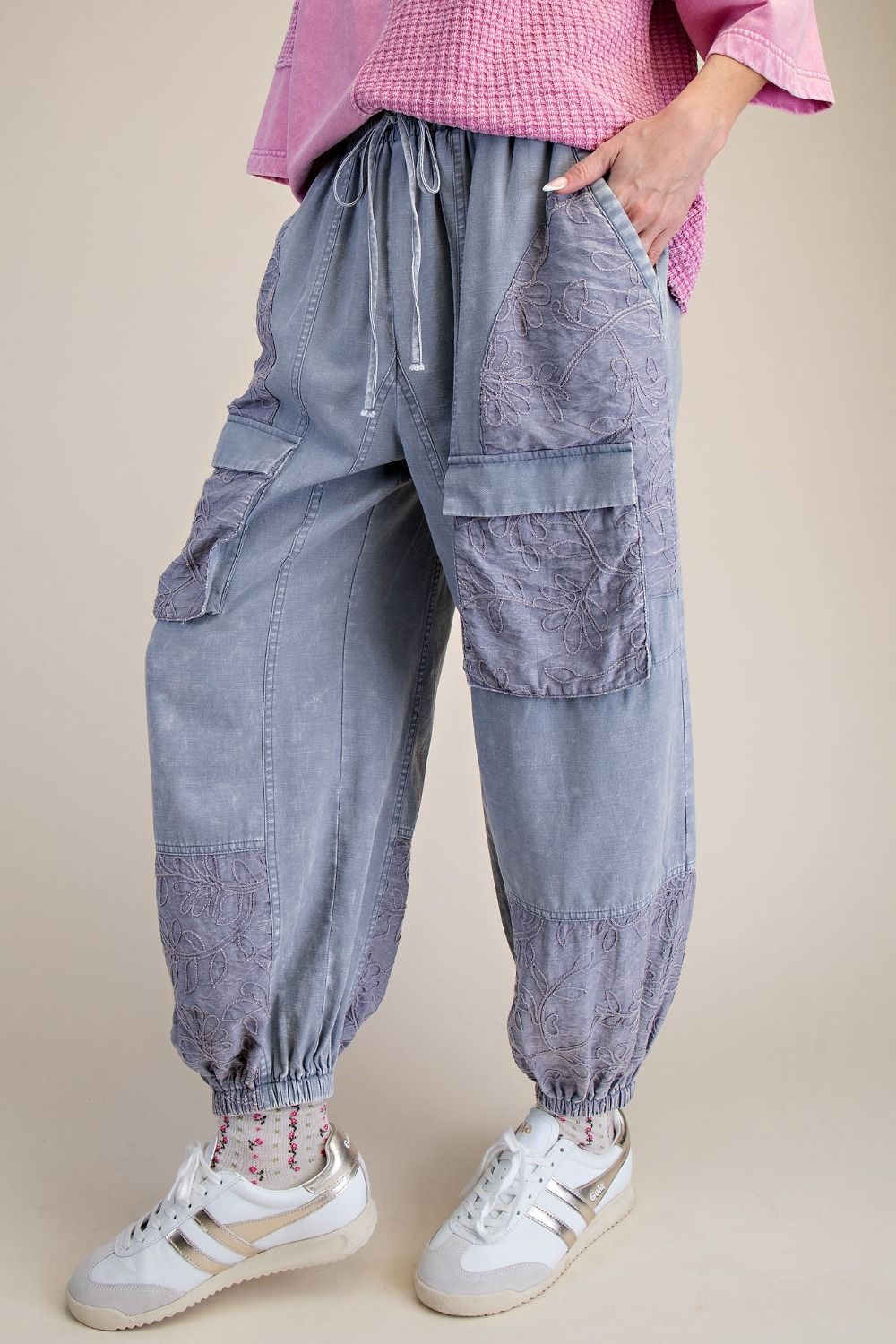 WASH DENIM EMBROIDERED TWILL JOGGER PANTS