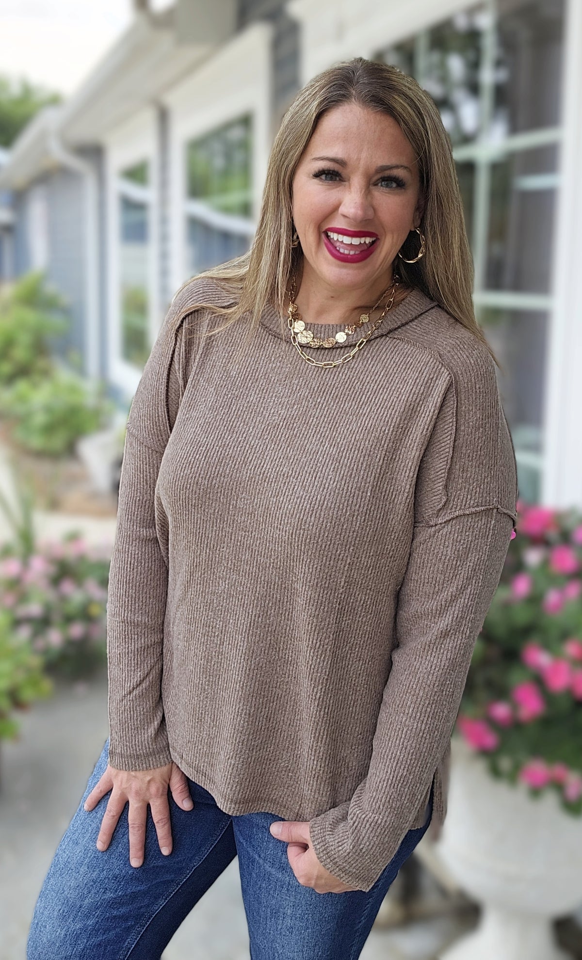 MOCHA BRUSHED RIBBED HACCI HI LOW KNIT TOP