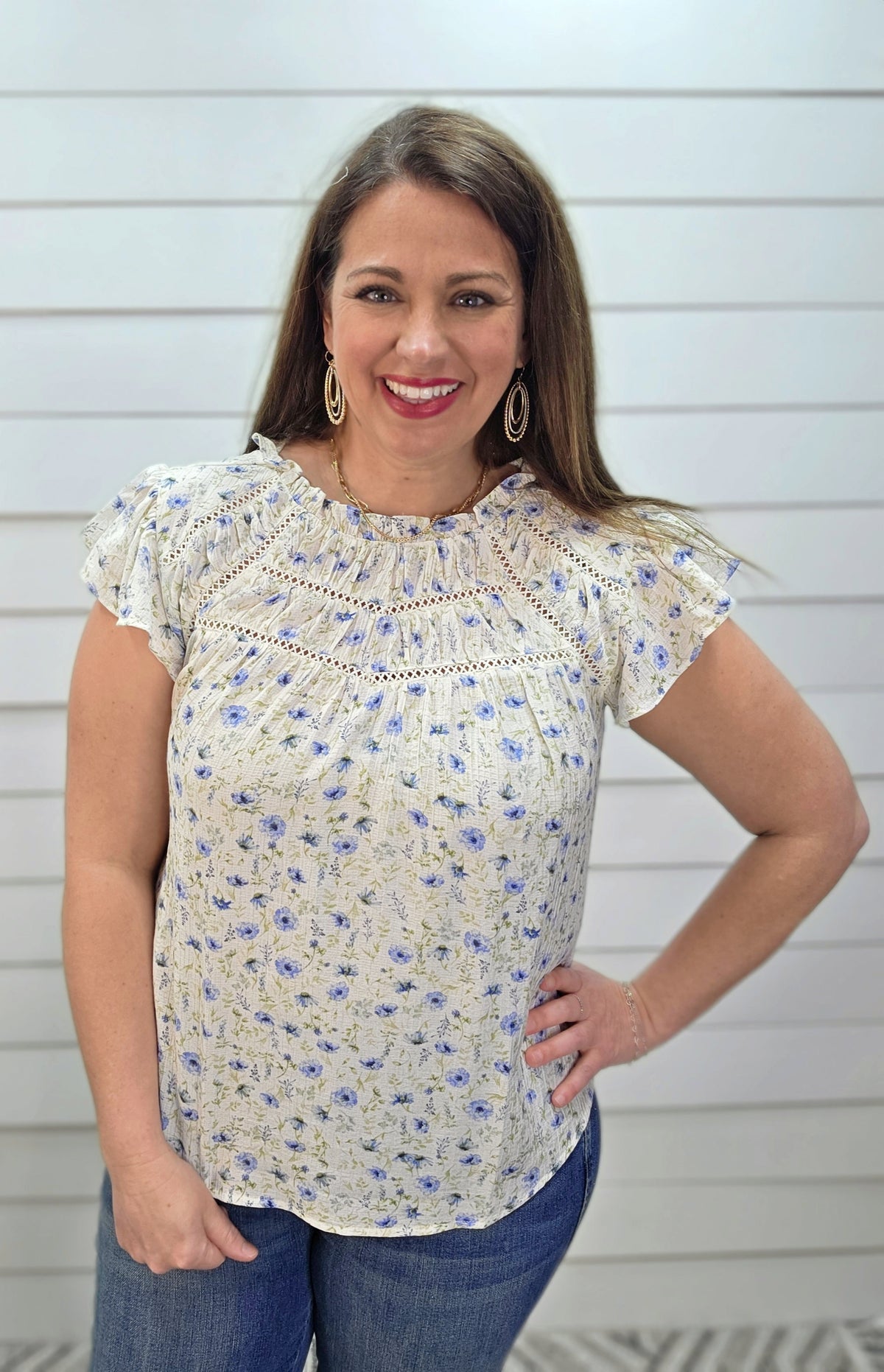 BLUE FLORAL LINE LACE WOVEN TOP