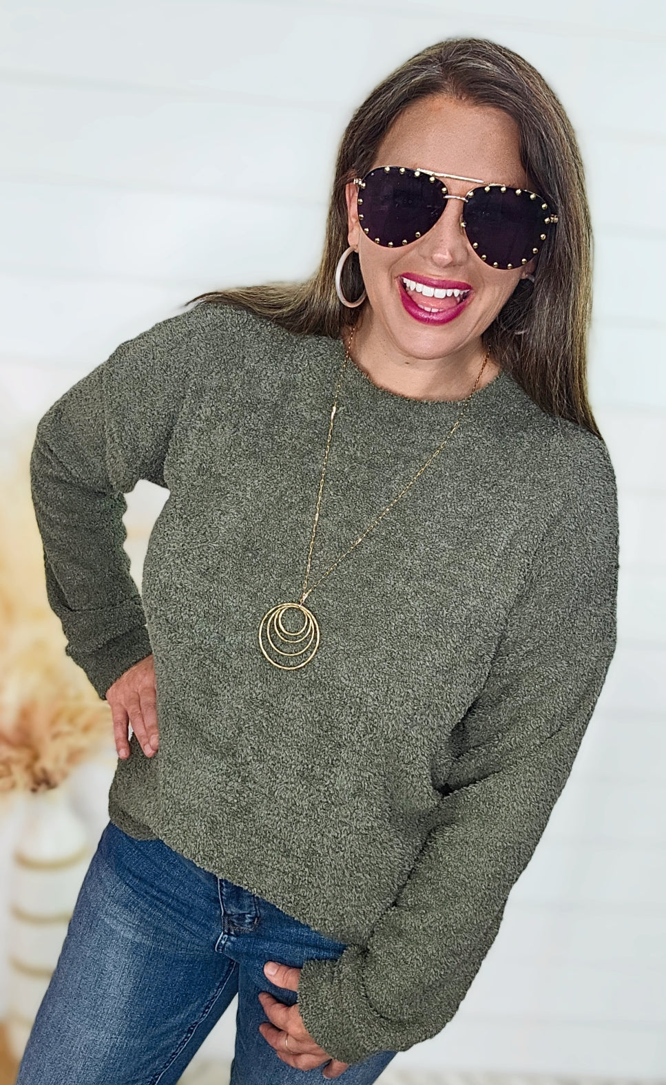 OLIVE PLUSH PULLOVER KNIT TOP