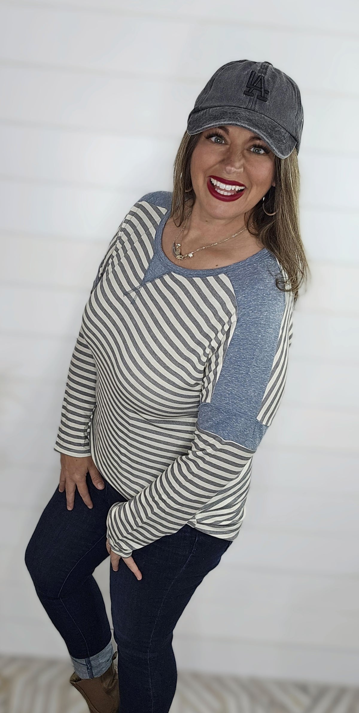 STRIPED/BLOCK CONTRAST TOP