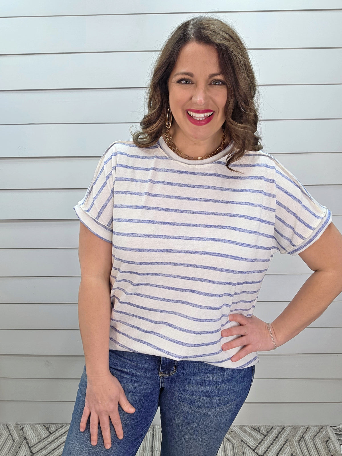 BLUE STRIPED KNIT SHORT SLEEVE TOP