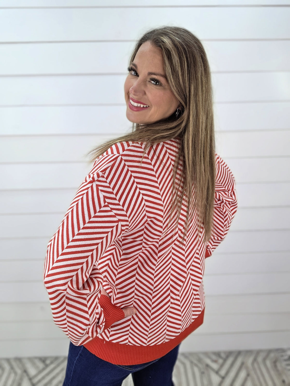 RED/WHITE CANDY CANE STRIPE KNIT SWEATER