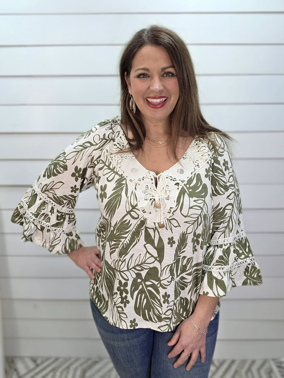 GREEN/BEIGE PRINTED BOHO TOP W/ LACE TRIM