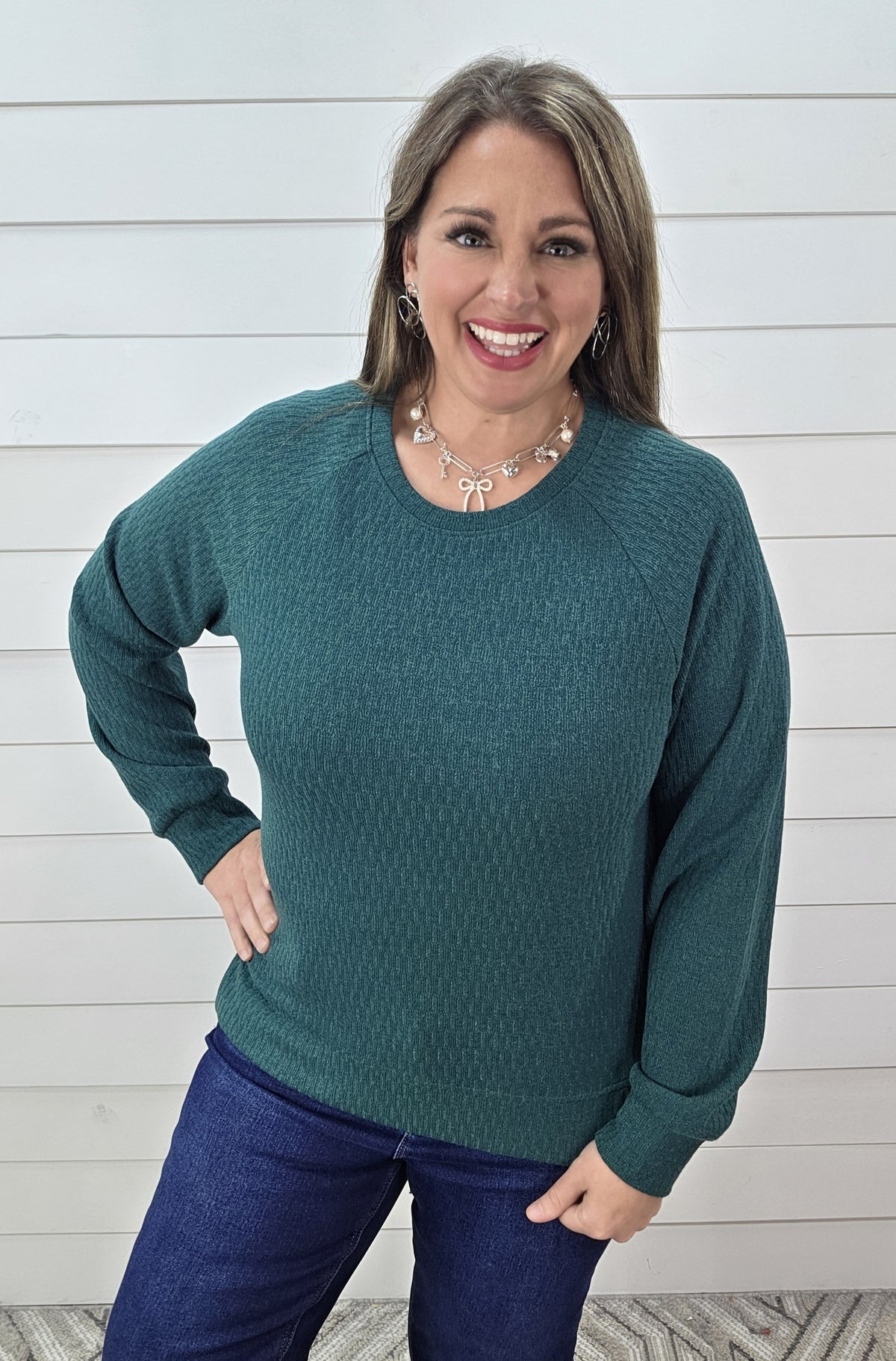 HUNTER GREEN TEXTURED LONG SLEEVE PULLOVER