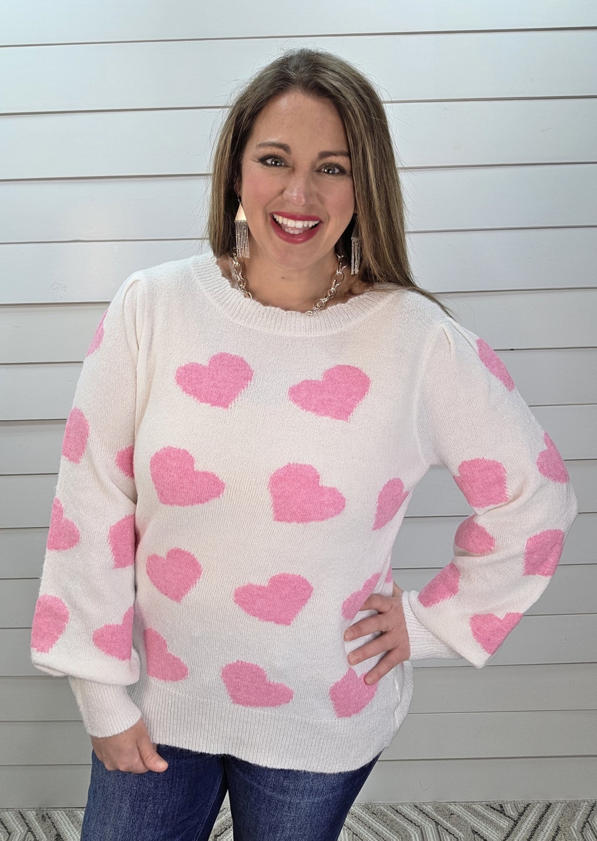 WHITE/PINK HEART SWEATER WITH SCALLOPED NECKLINE