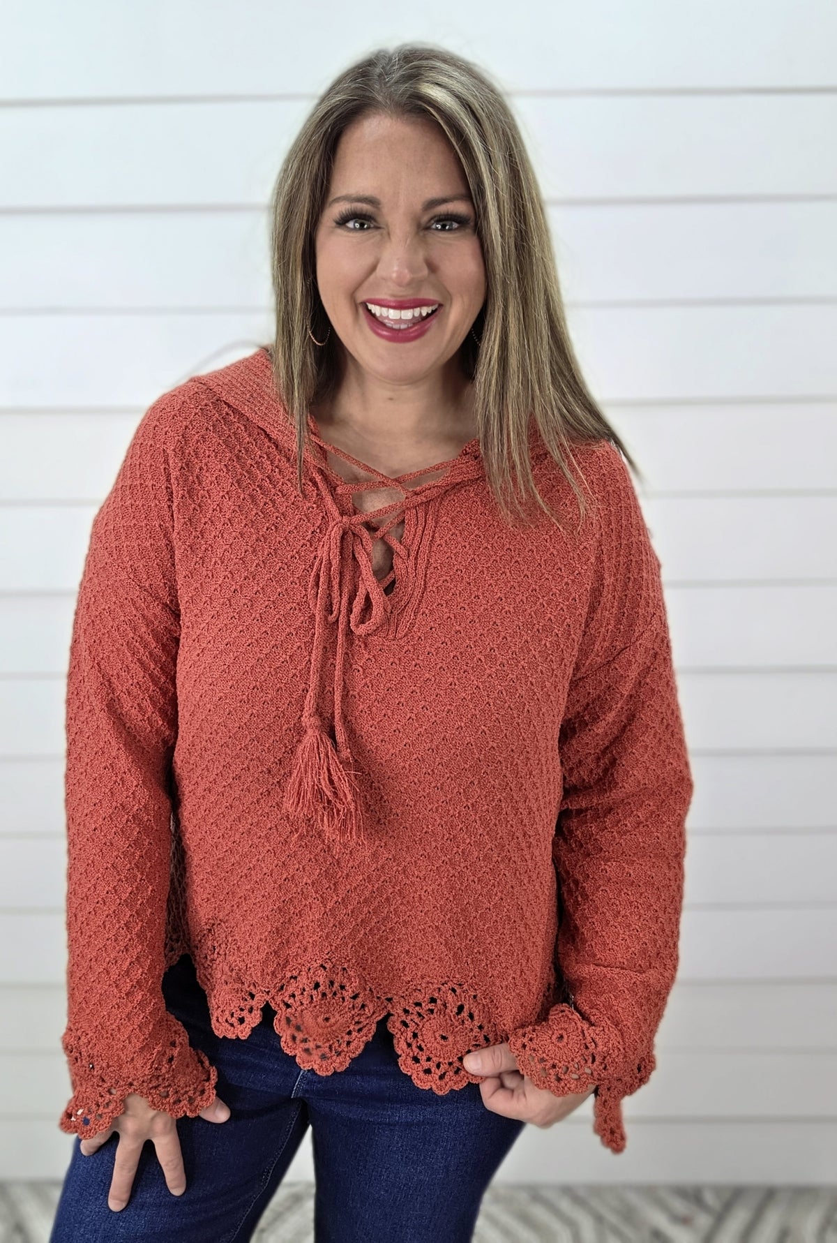 BOHO RED TEXTURED SCALLOPED TRIM PULLOVER SWEATER