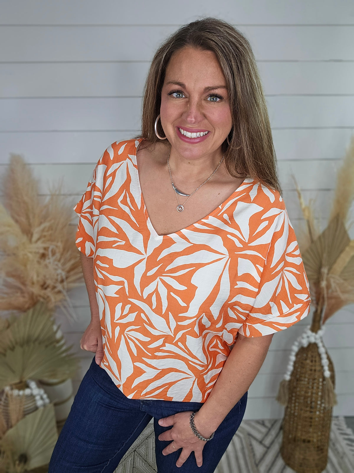 ORANGE OVERSIZED GEOMETRIC V NECK