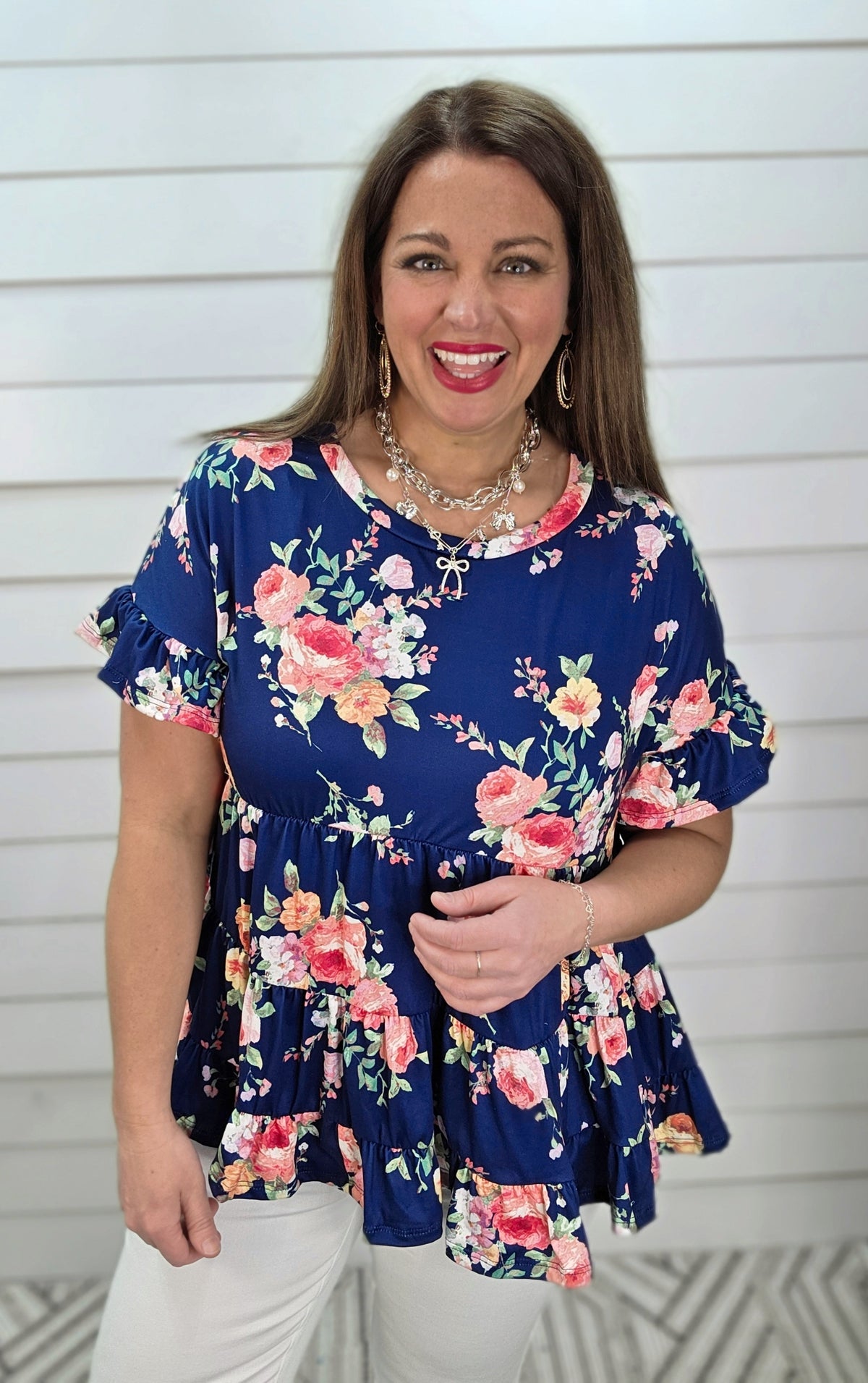 NAVY FLORAL LOOSE FIT TIERED BUTTER SOFT TOP