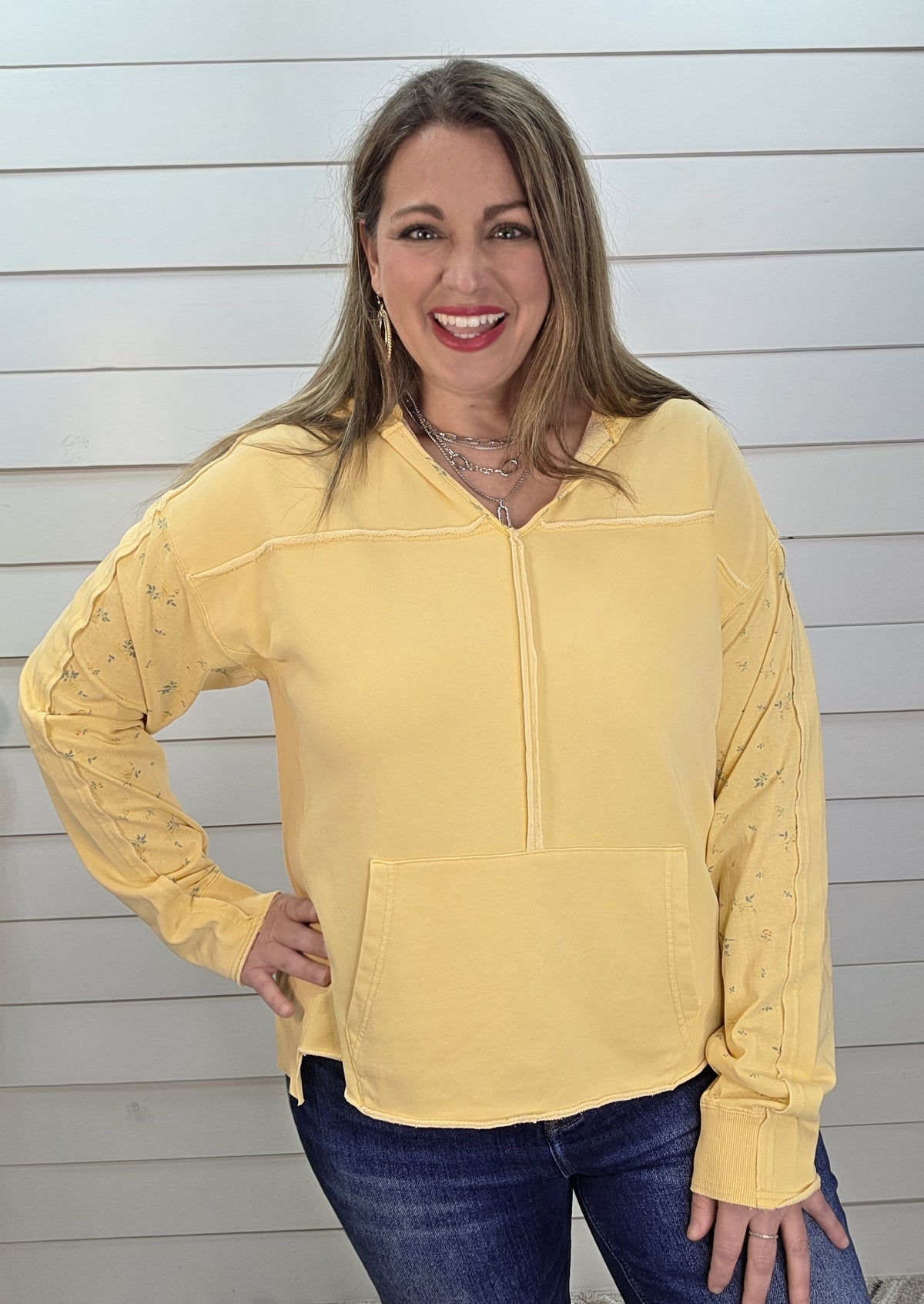 YELLOW MINERAL WASH FLORAL TRIM PULLOVER HOODIE