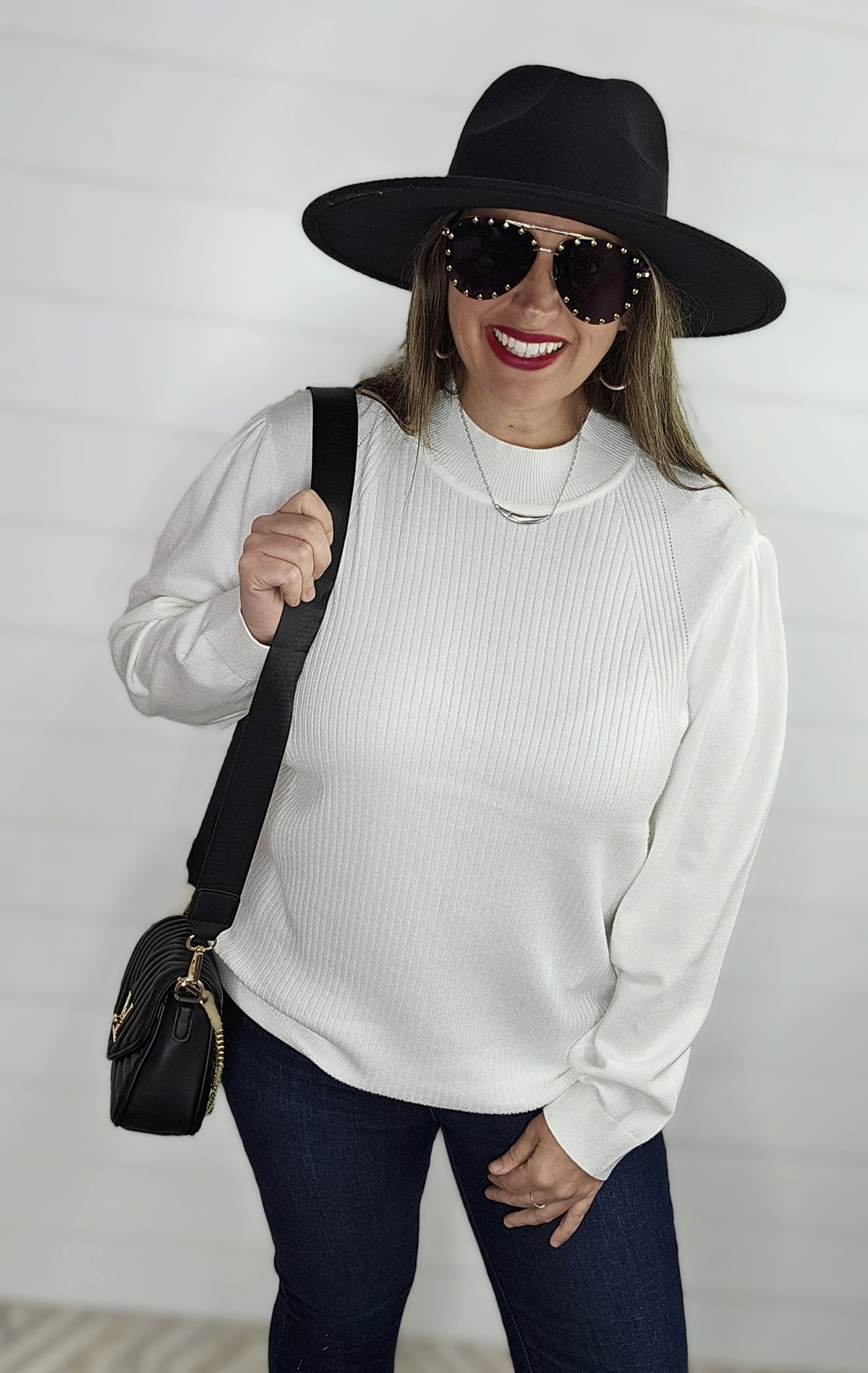 WHITE RIBBED BUTTON TRIM SWEATER