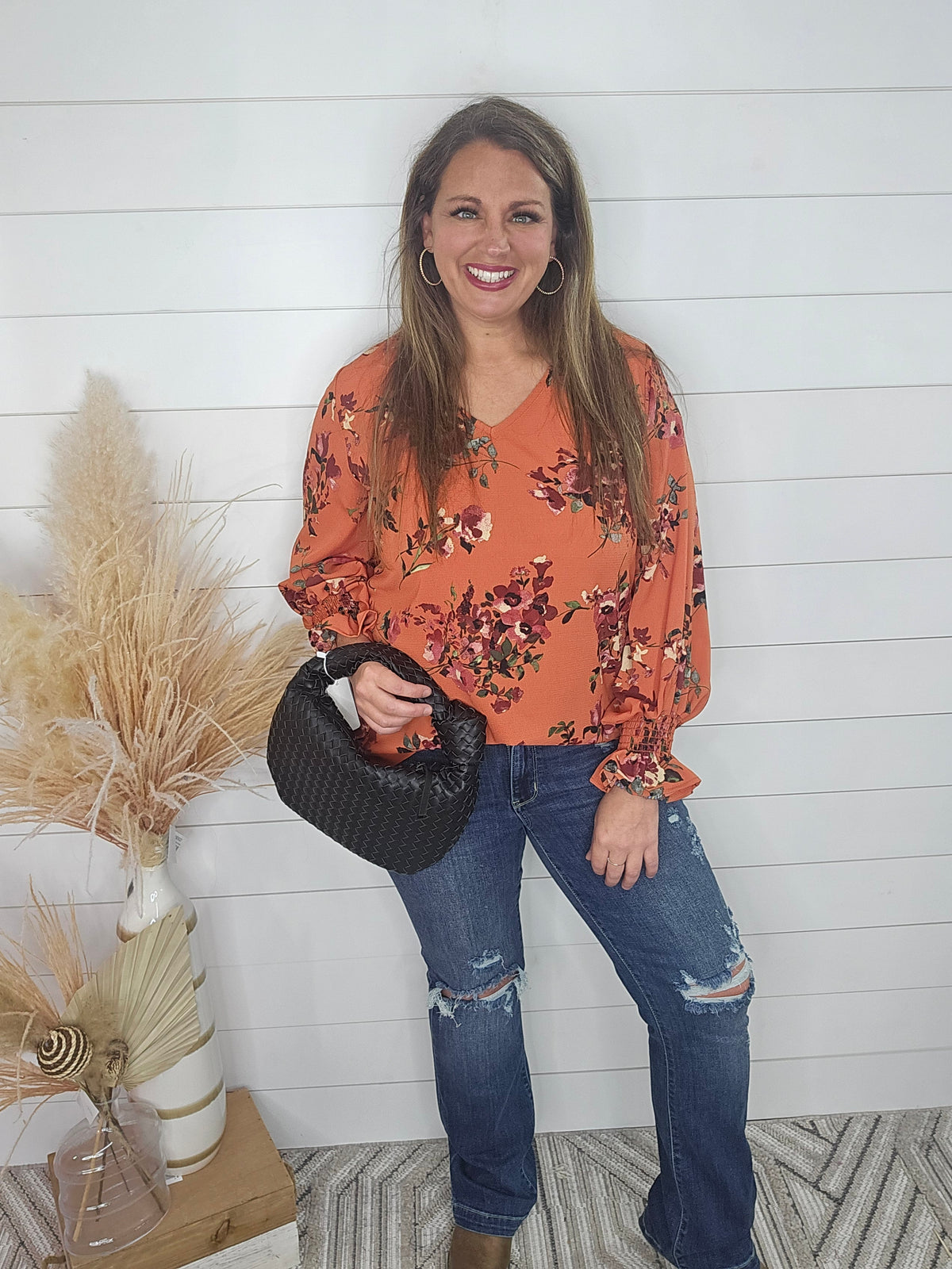 RUST FLORAL WOVEN TOP W/ SMOCKED SLEEVE CUFF