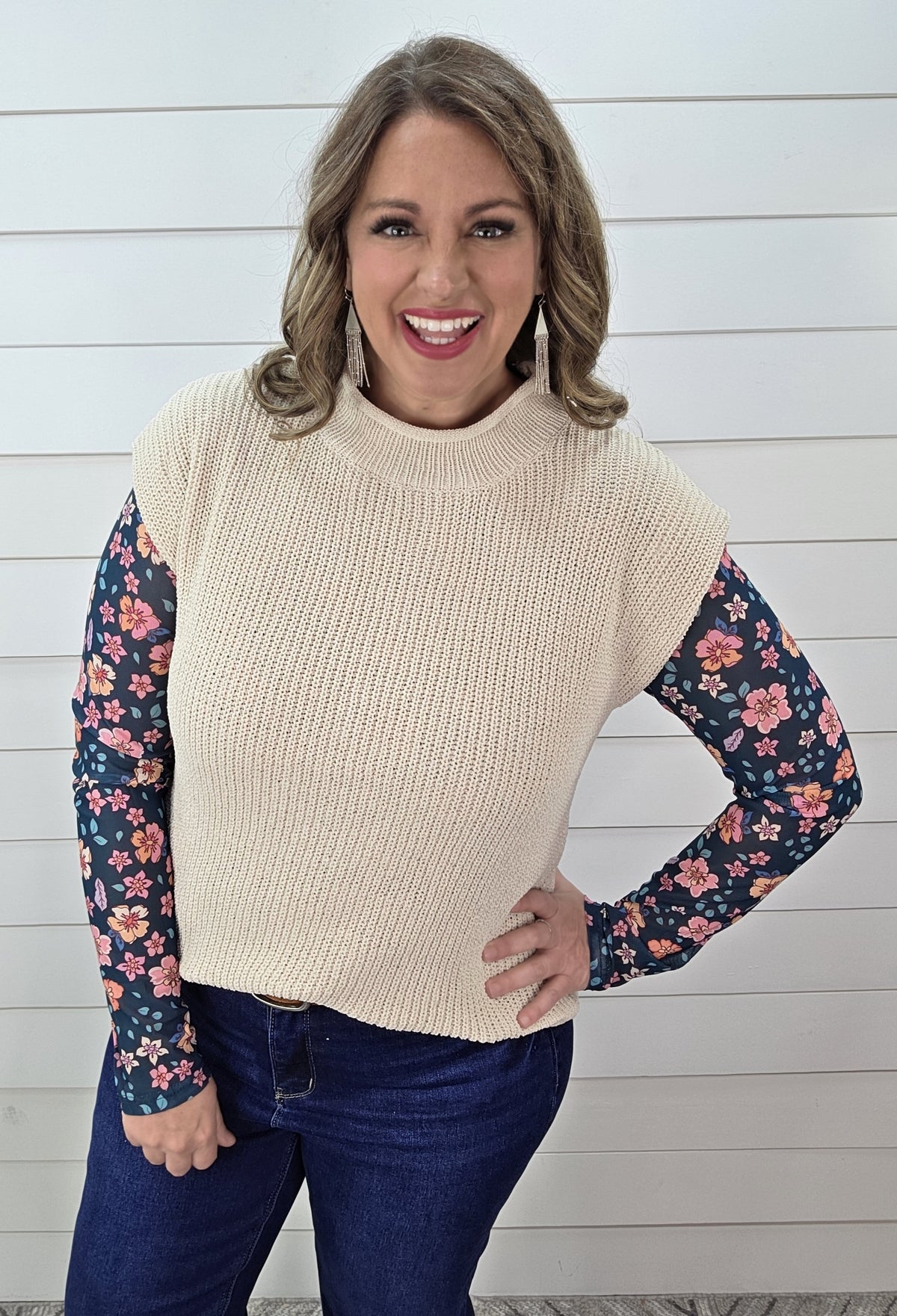 ECRU KNIT CREW NECK SWEATER VEST