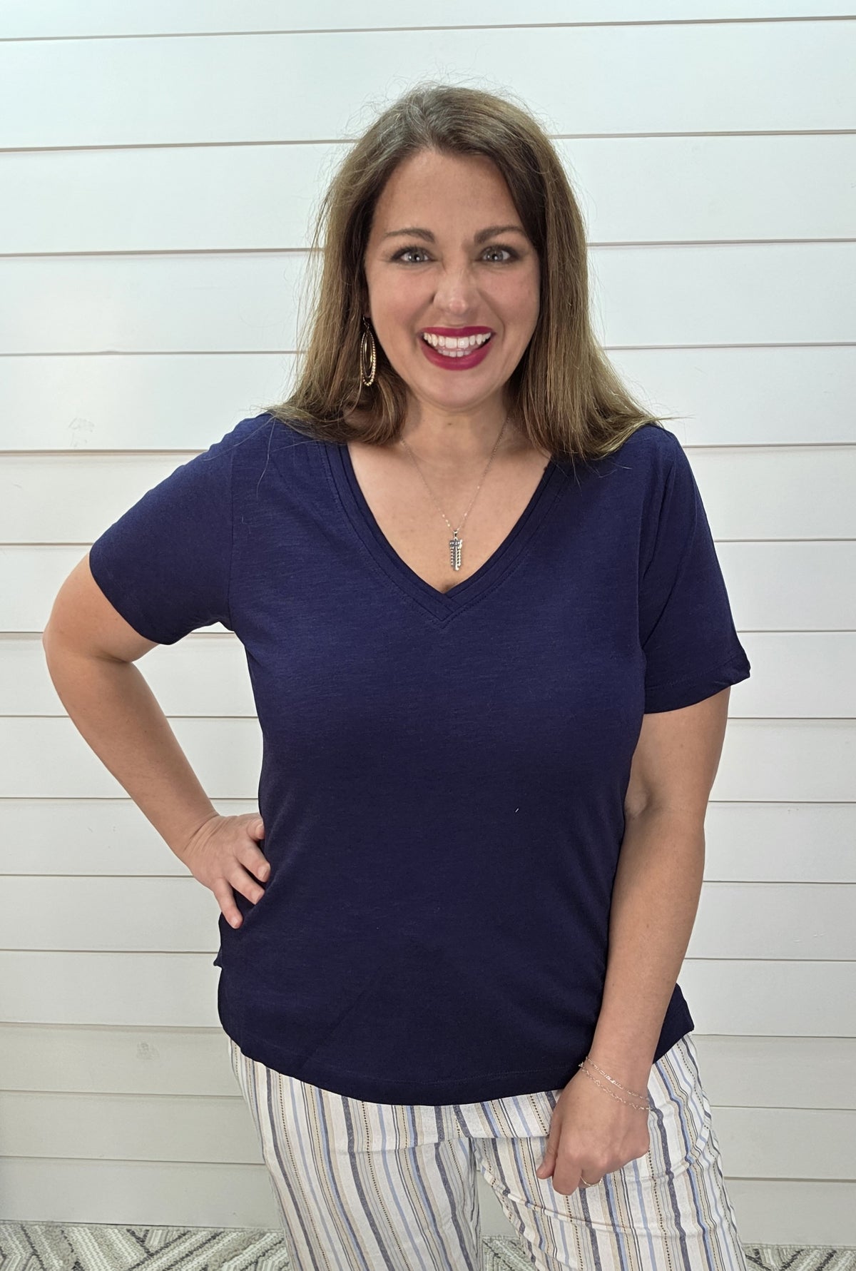 NAVY V NECK COTTON BLEND TOP