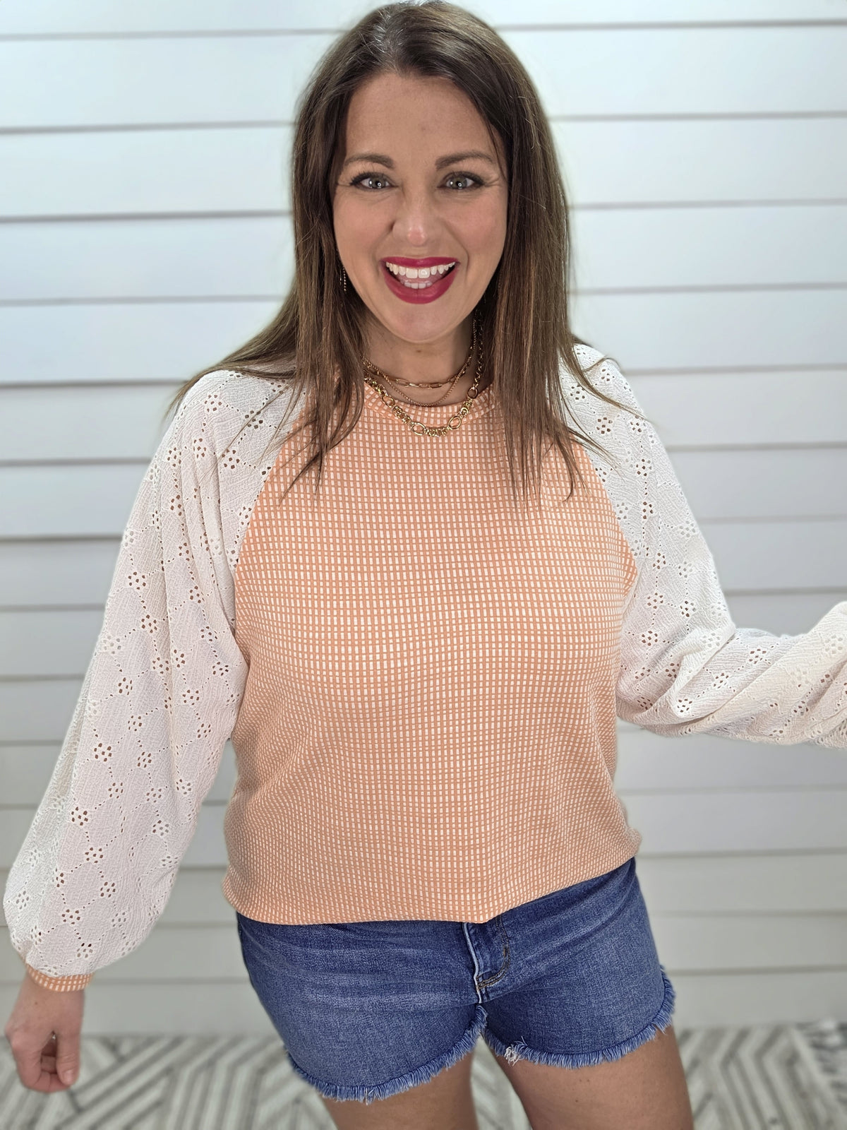 CORAL PRINTED KNIT TOP W/ CROCHET LACE SLEEVES