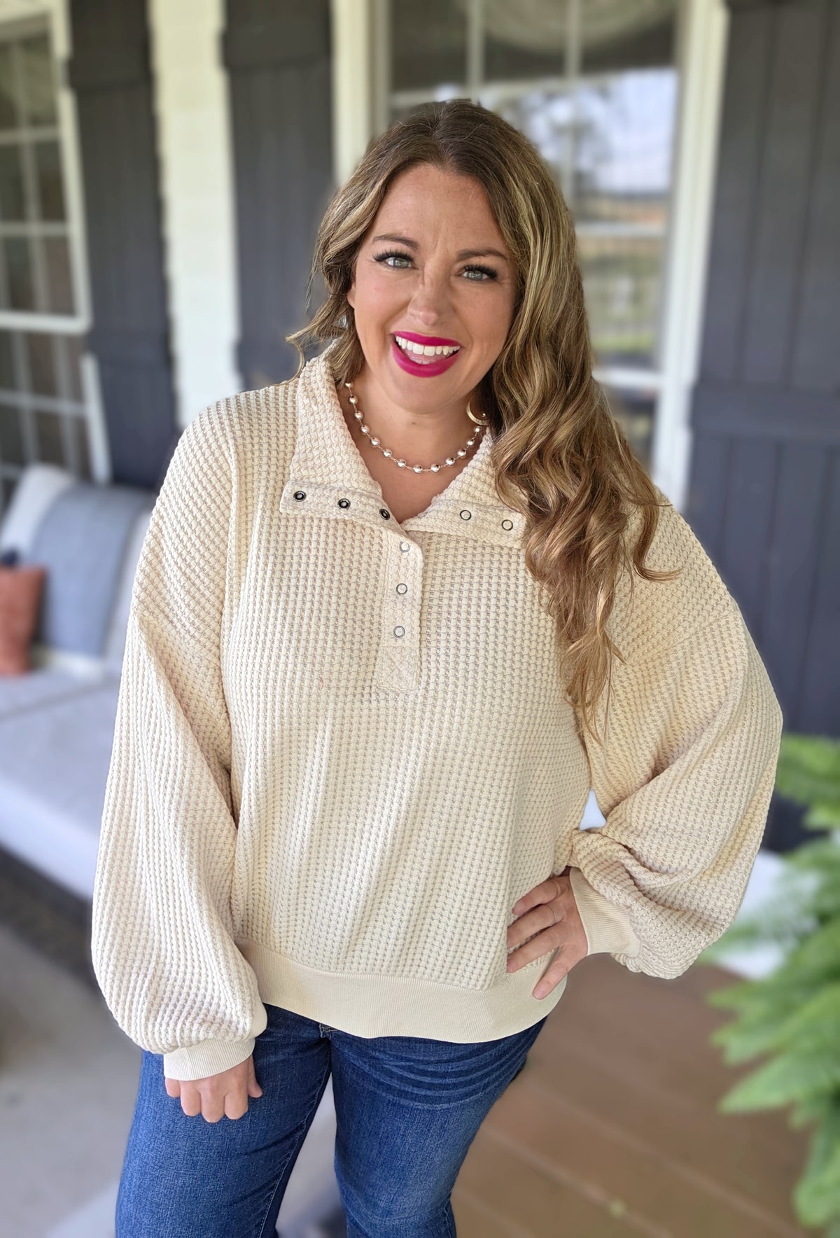 CREAM WAFFLE TEXTURE SNAP QUARTER TOP