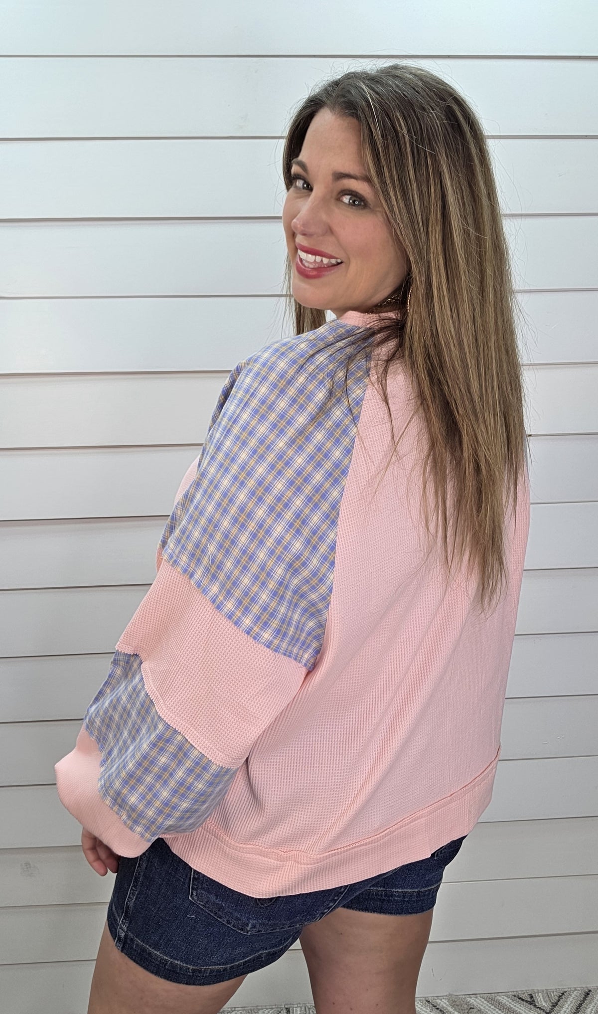 BLUSH/BLUE PLAID KNIT WAFFLE TEXTURE LONG SLEEVE KNIT TOP