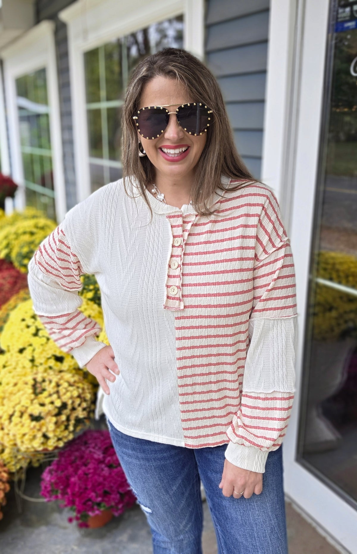 MAUVE CONTRAST STRIPED/TEXTURED BUTTON TRIM KNIT TOP