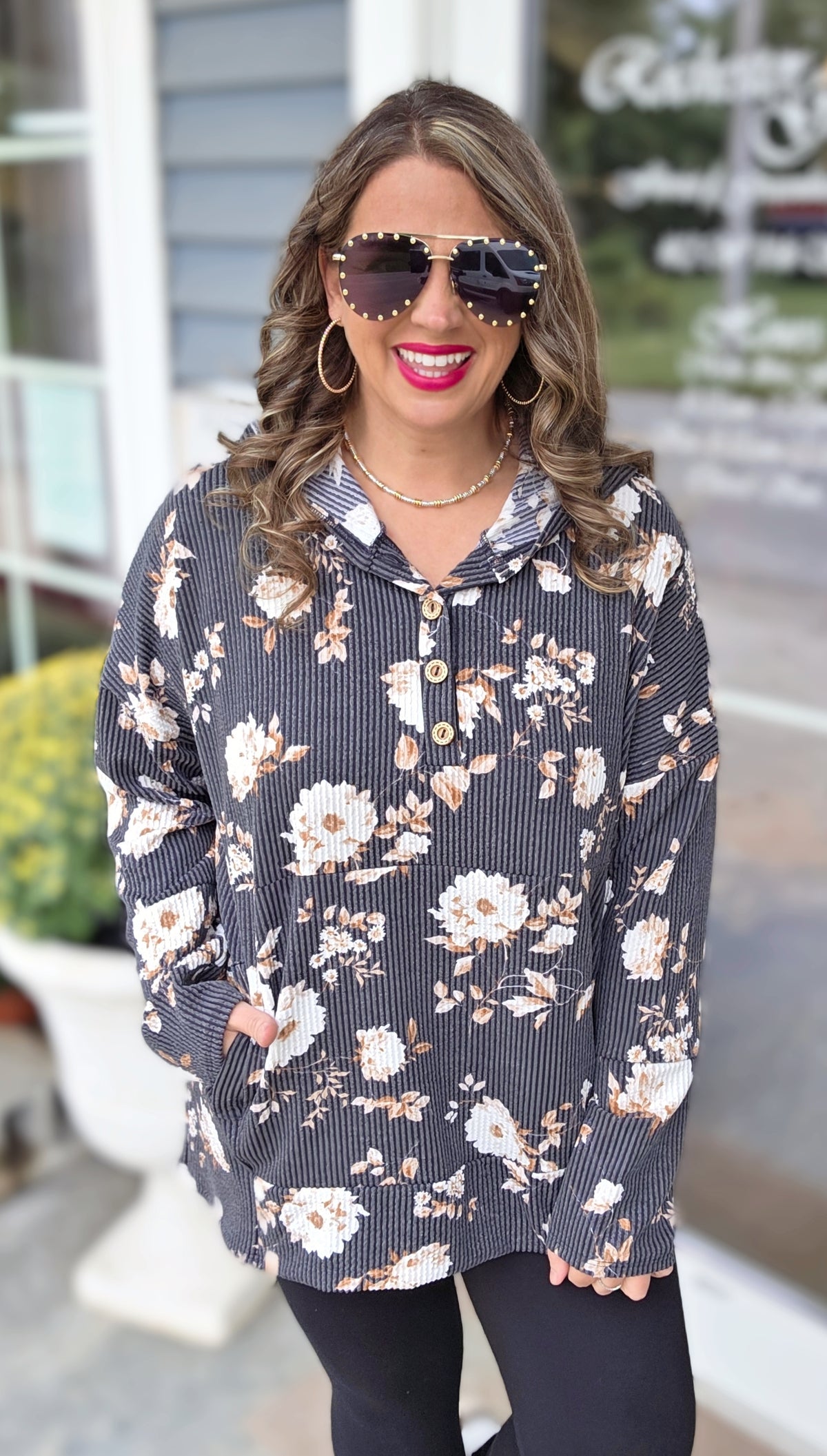 BLACK/FLORAL RAISED RIBBED OVERSIZED HOODED TOP