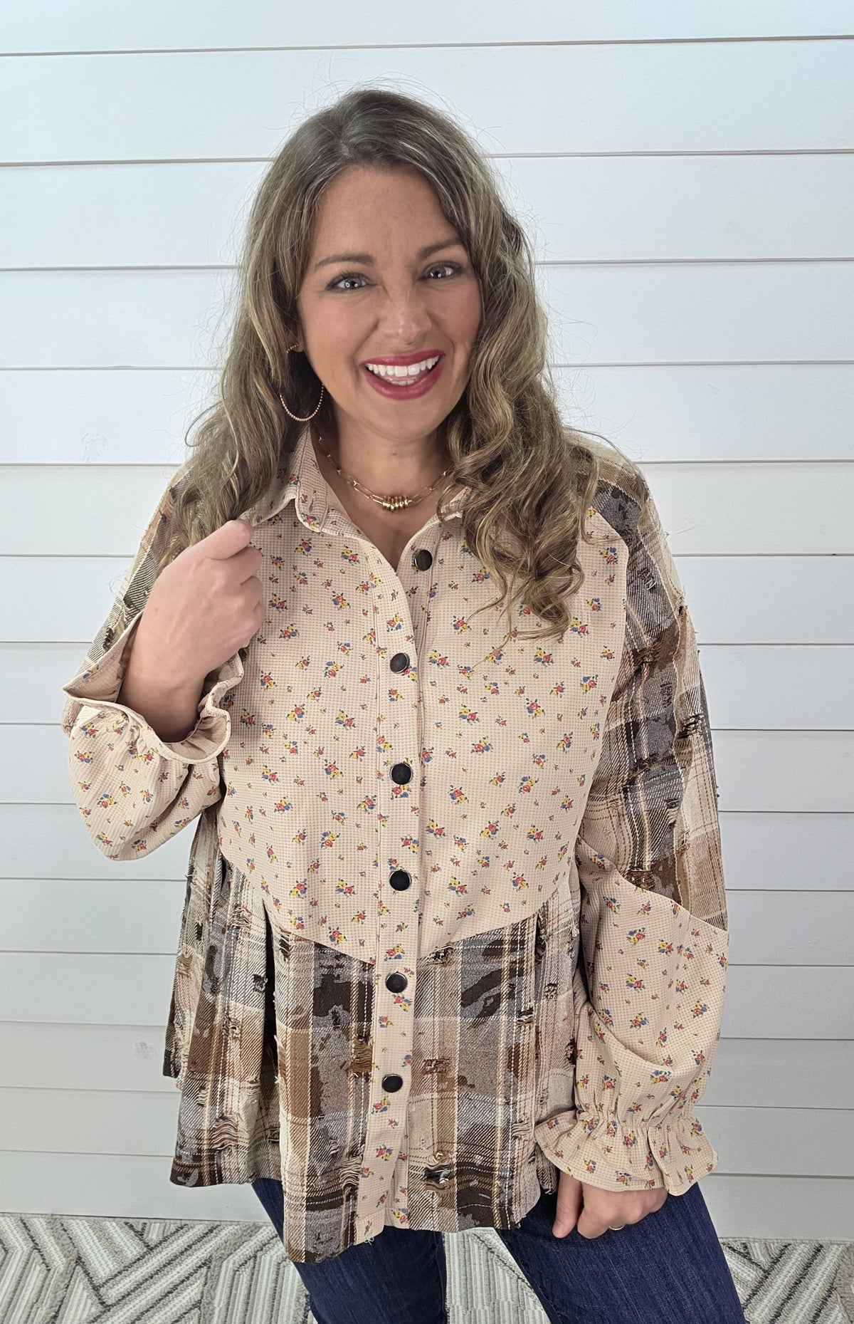 OATMEAL BOHO PLAID/FLORAL SNAP BUTTON TOP