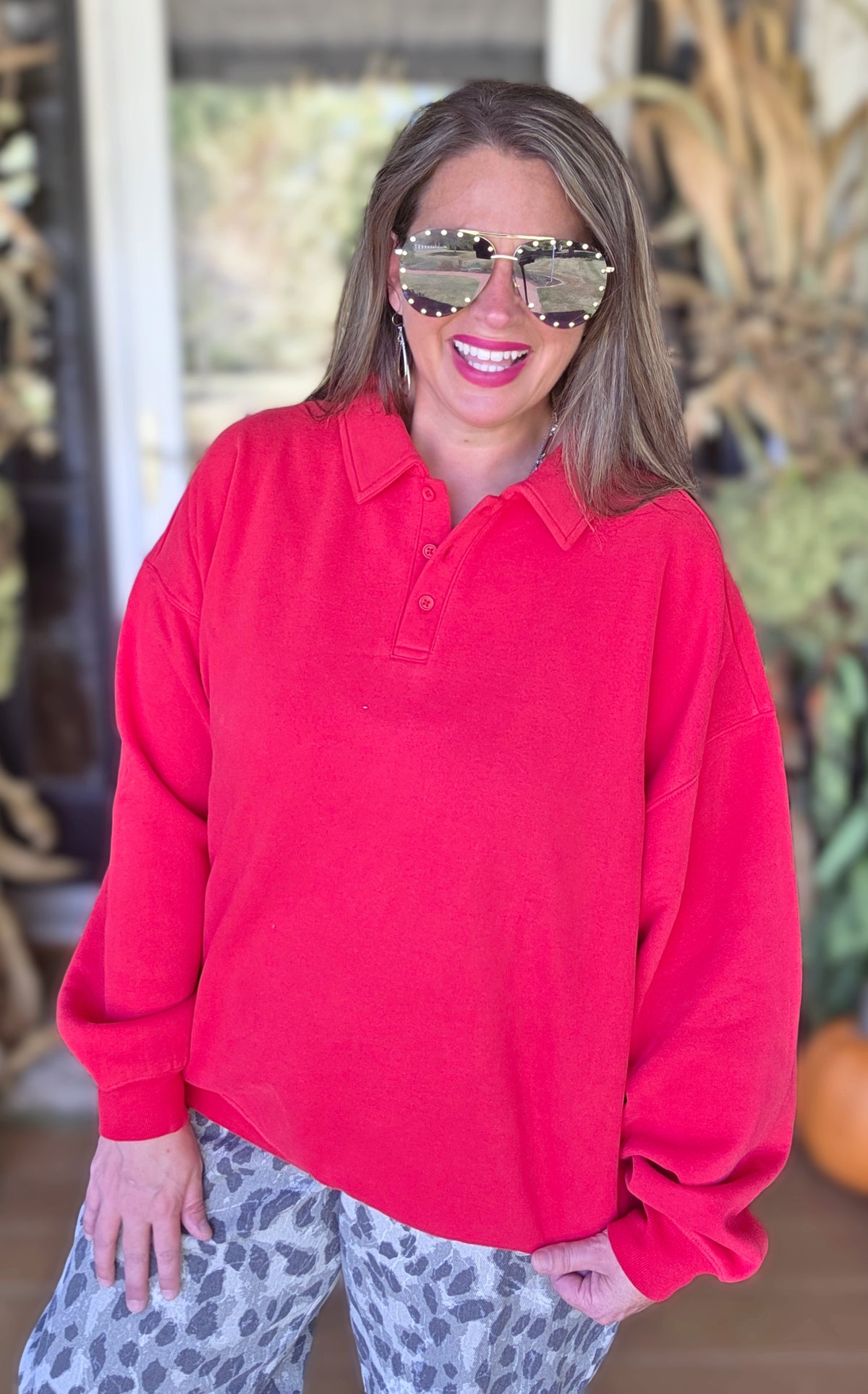 RED BUTTON/LAY DOWN COLLAR FLEECE LINED PULLOVER