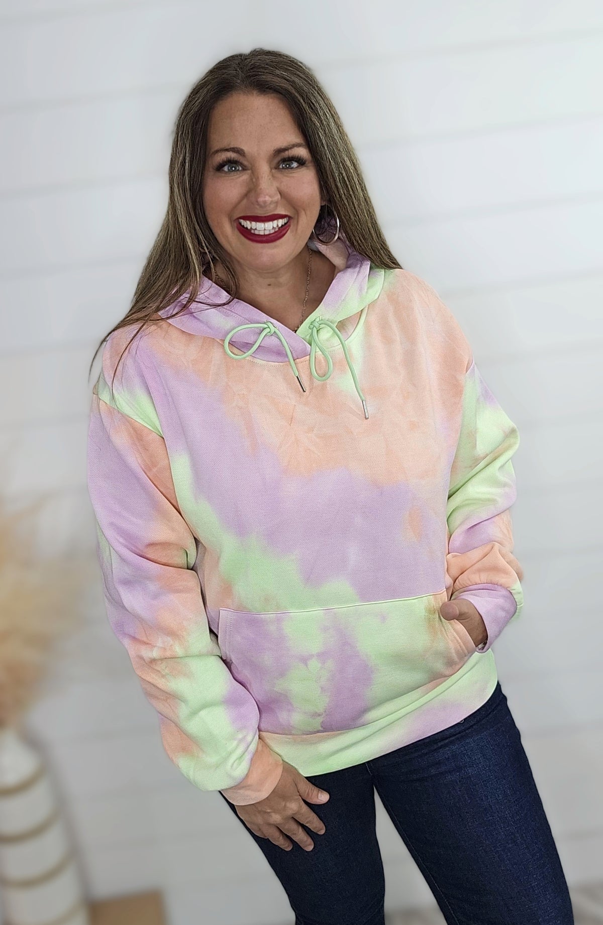 PLUSH TIE DYE BRIGHT HOODIE