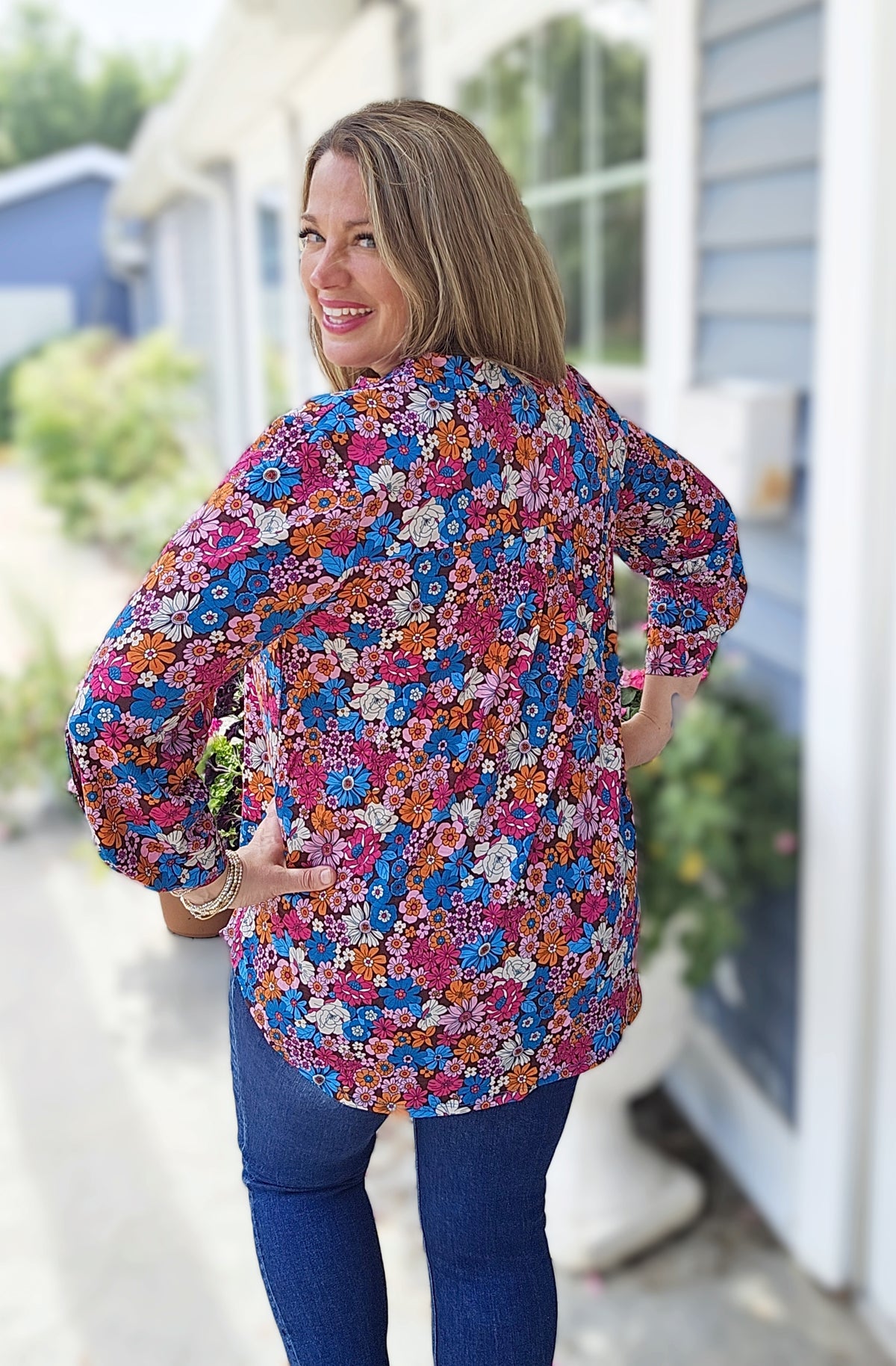 DEAR SCARLETT CHOCOLATE/MULTI FLORAL LIZZY TOP