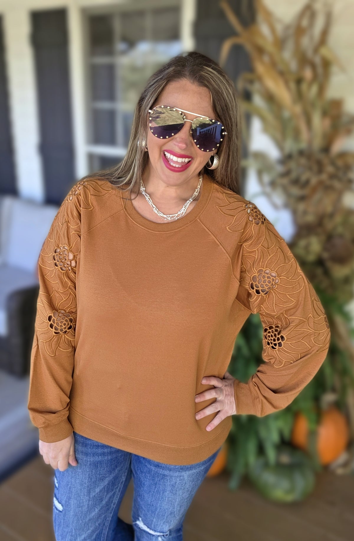 CAMEL FRENCH TERRY LACE CUT OUT FLORAL SLEEVE PULLOVER